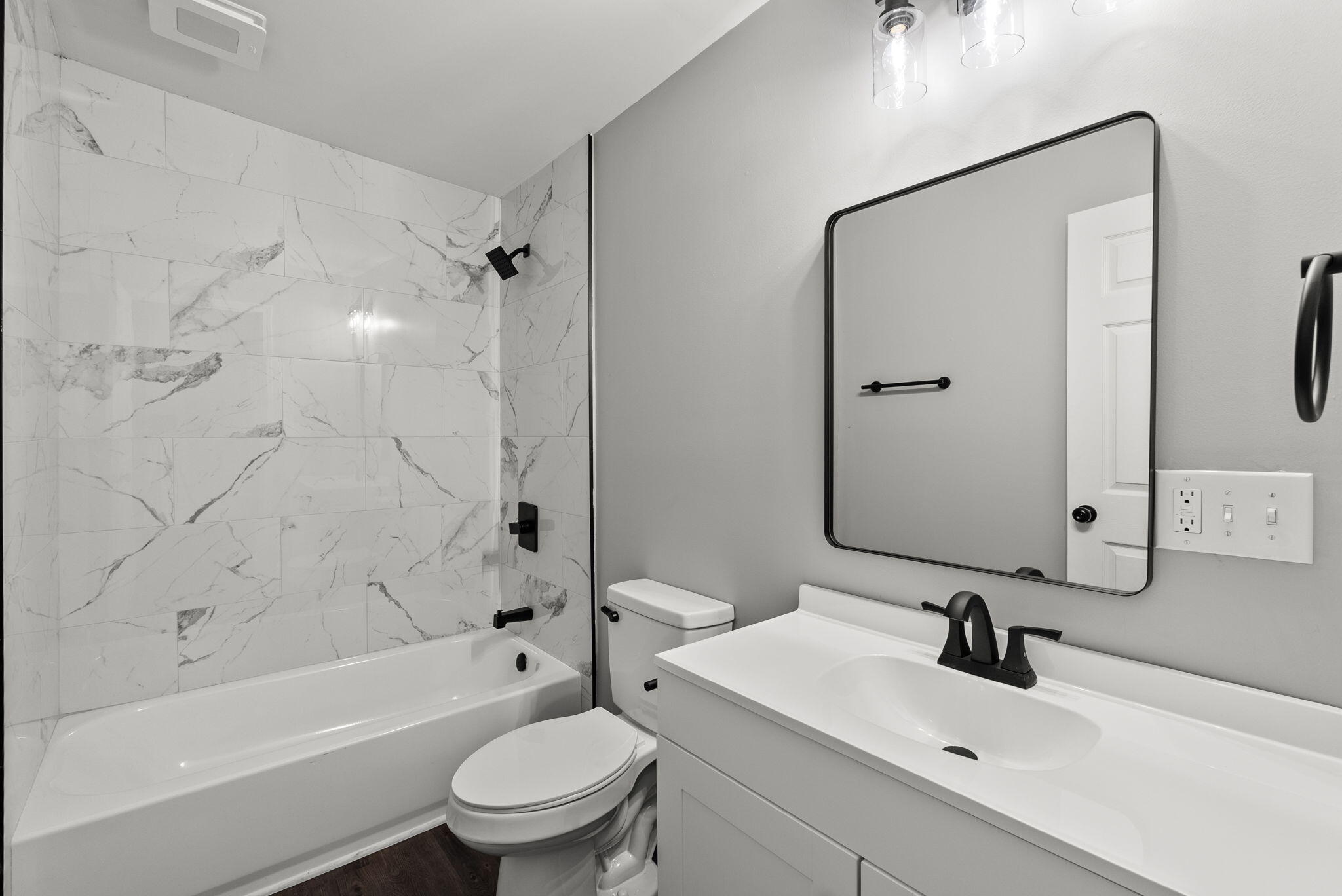 105 Johnson Street Property Photo 4