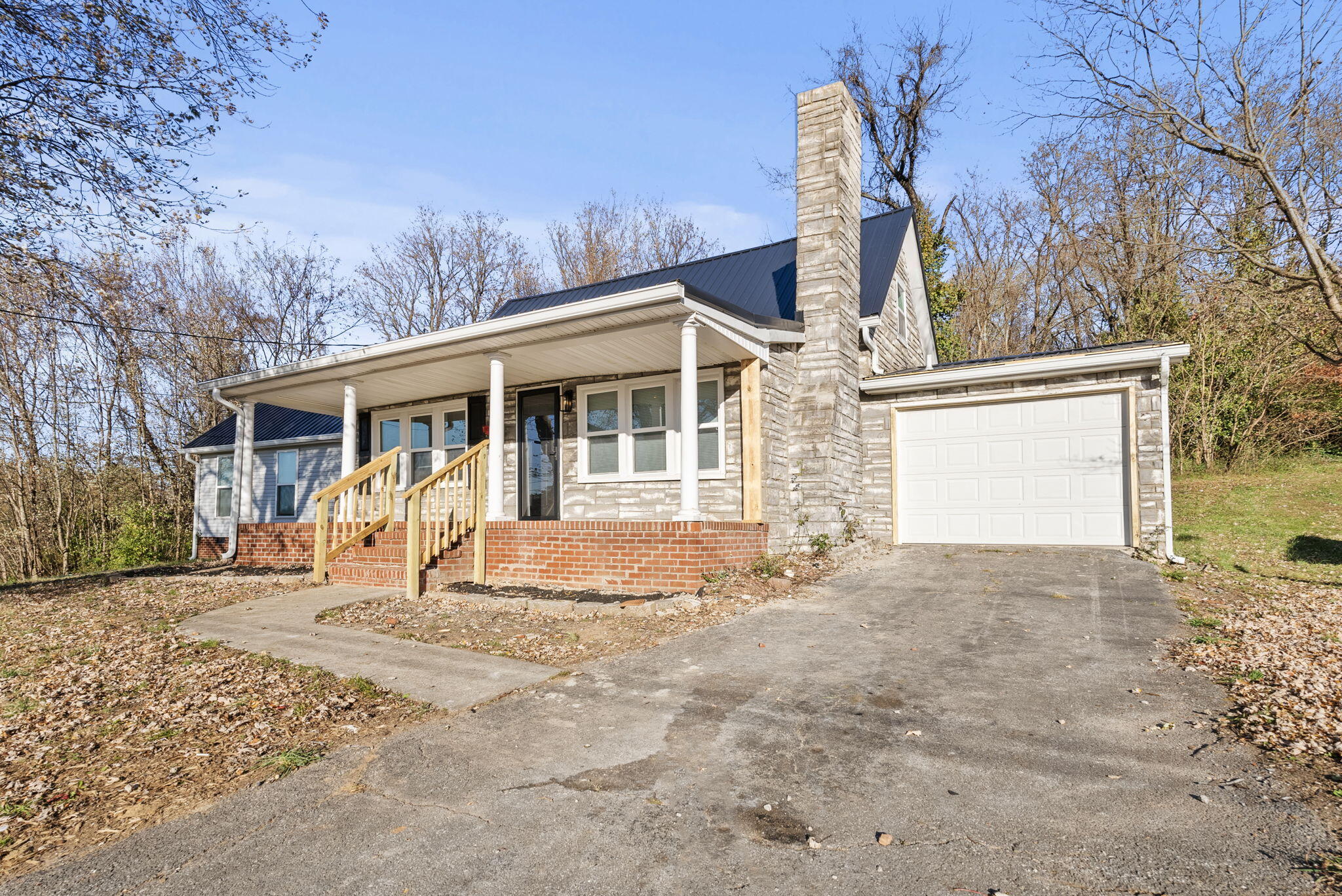 105 Johnson Street Property Photo 7
