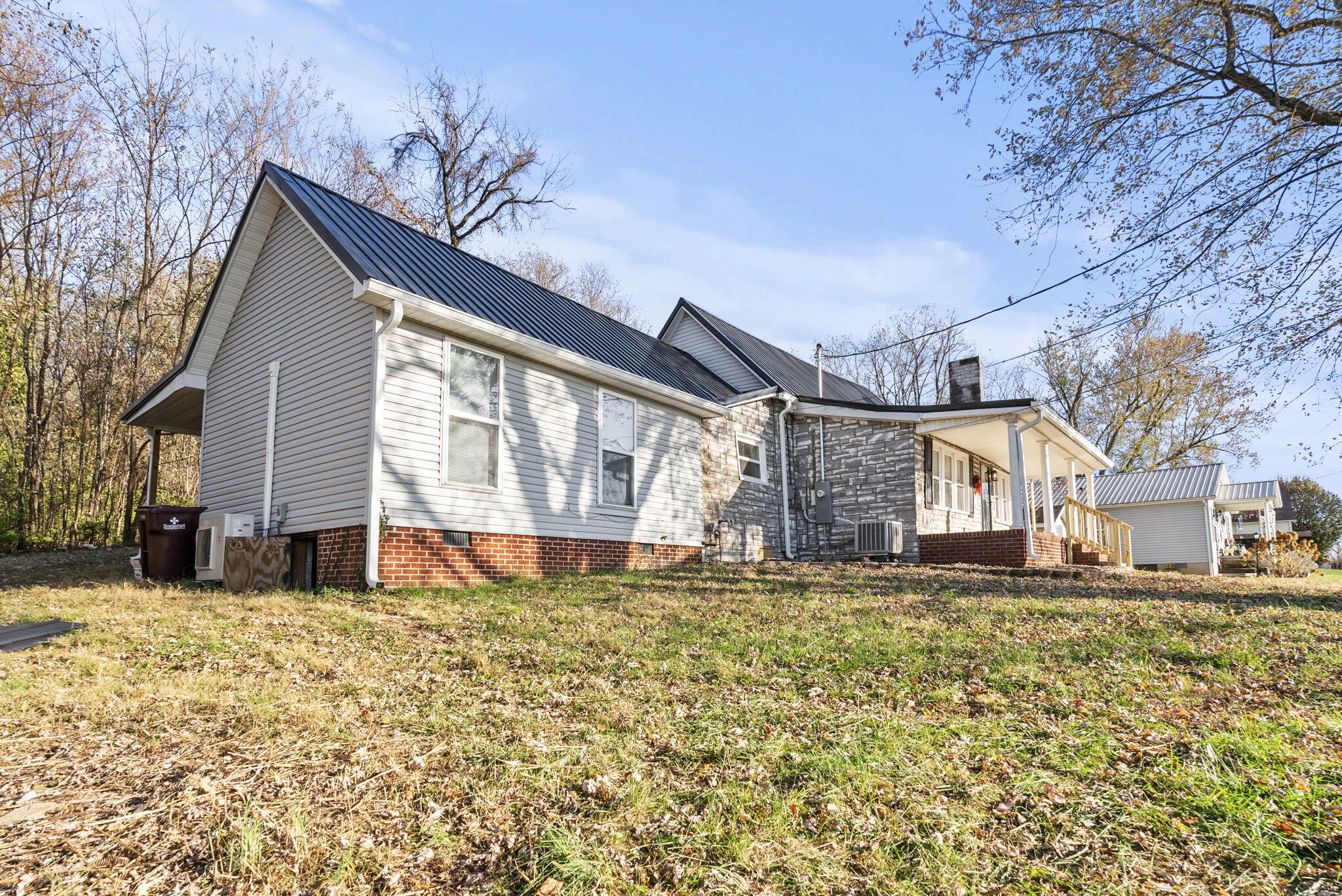 105 Johnson Street Property Photo 8