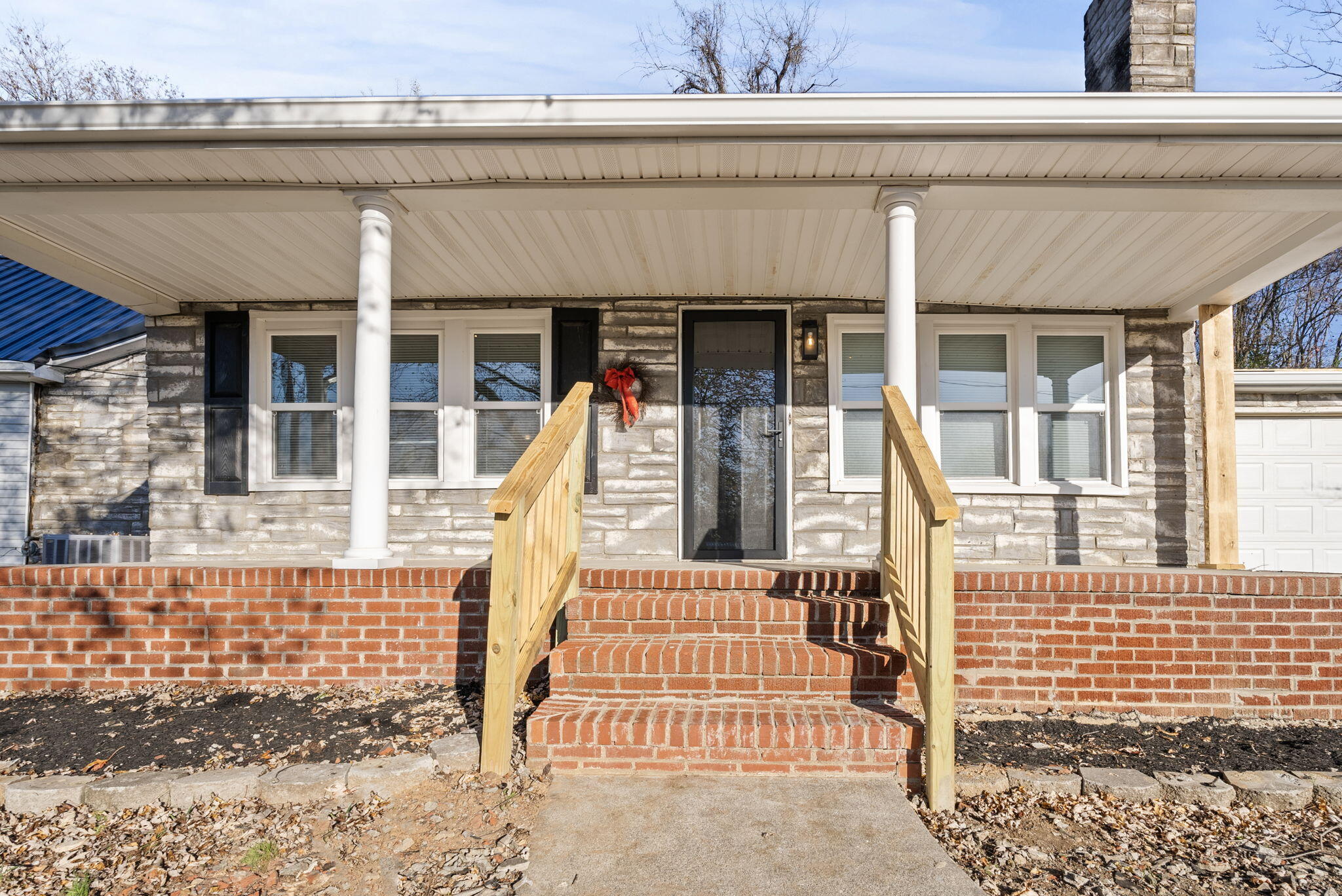 105 Johnson Street Property Photo 10