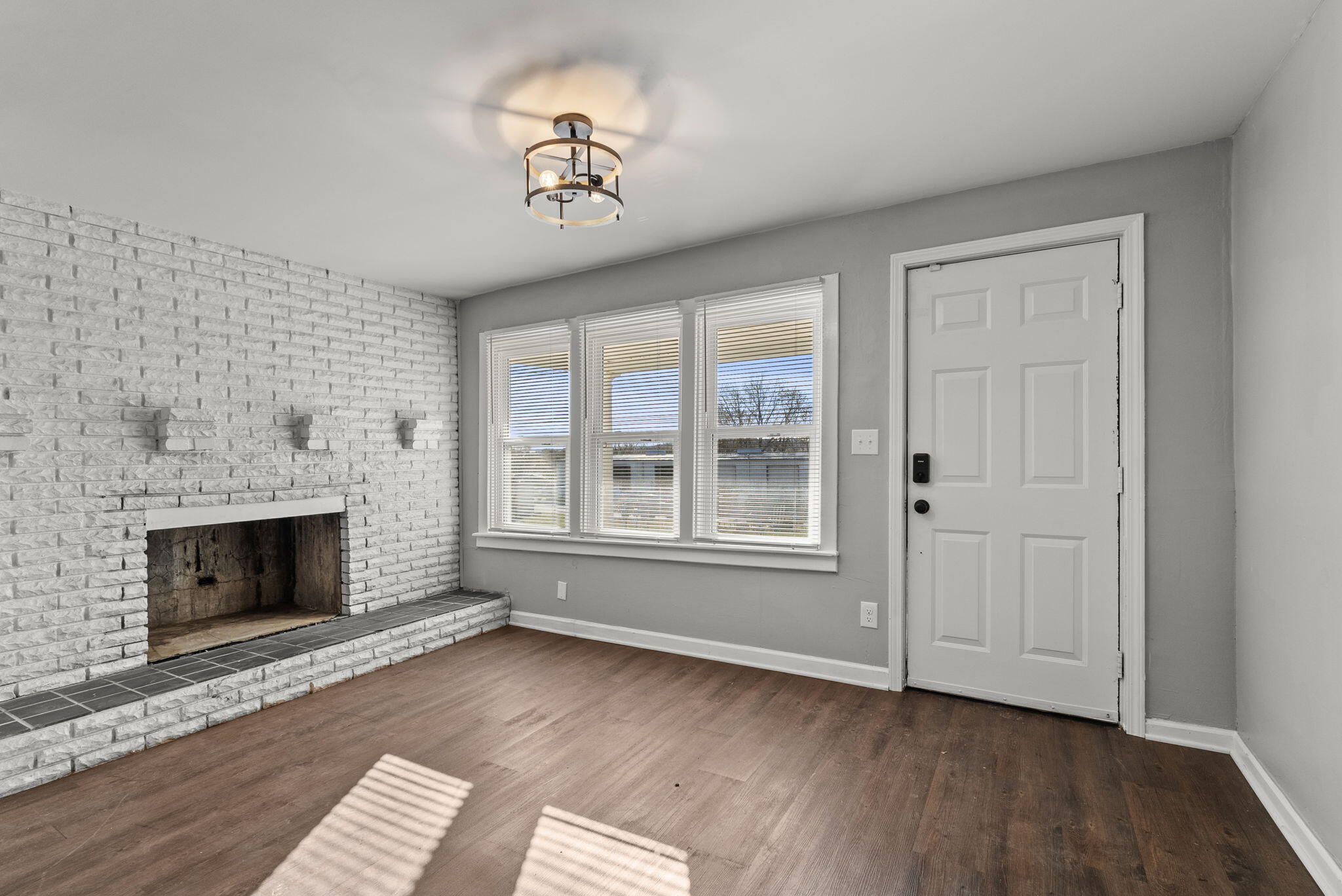 105 Johnson Street Property Photo 14