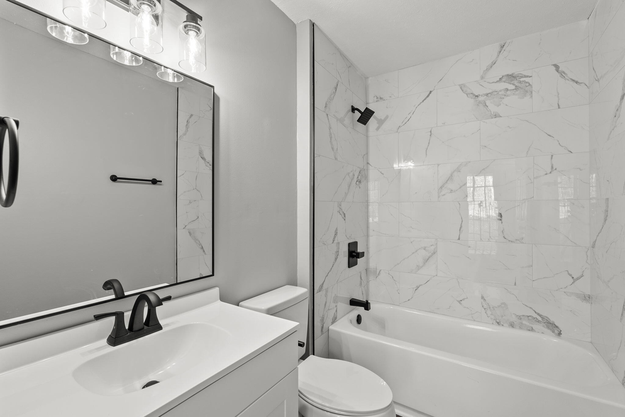 105 Johnson Street Property Photo 23