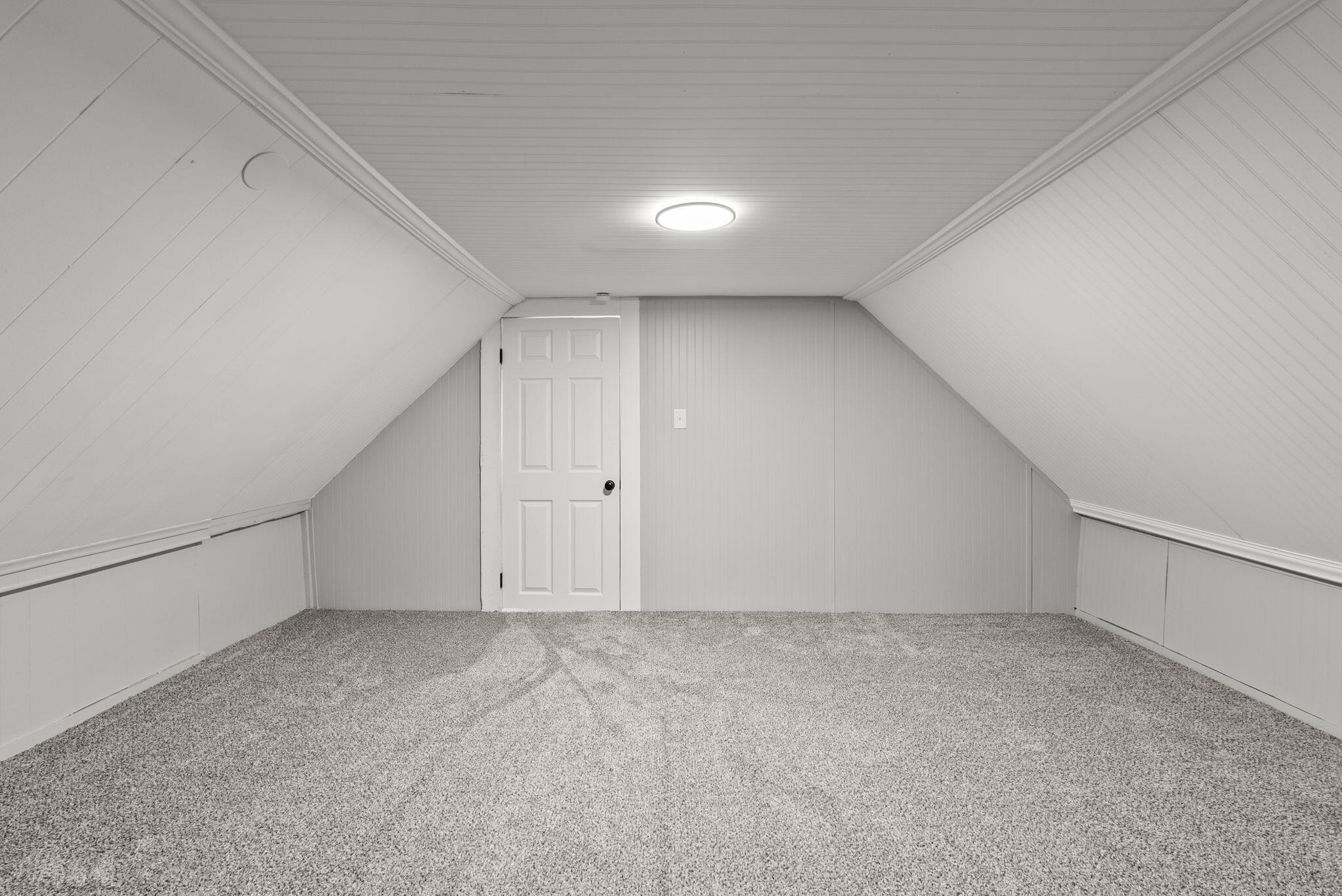 105 Johnson Street Property Photo 32