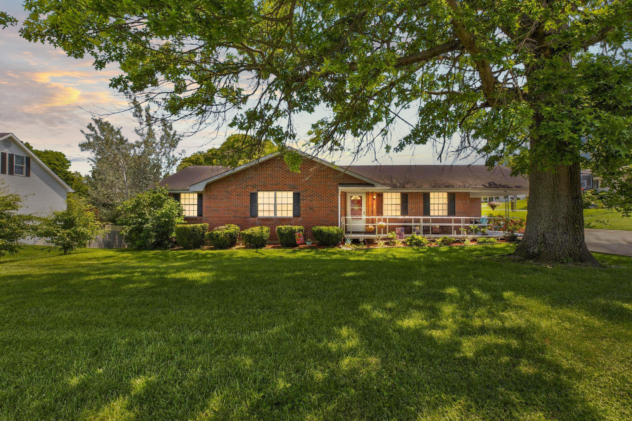 405 Nevada Avenue Property Photo 1