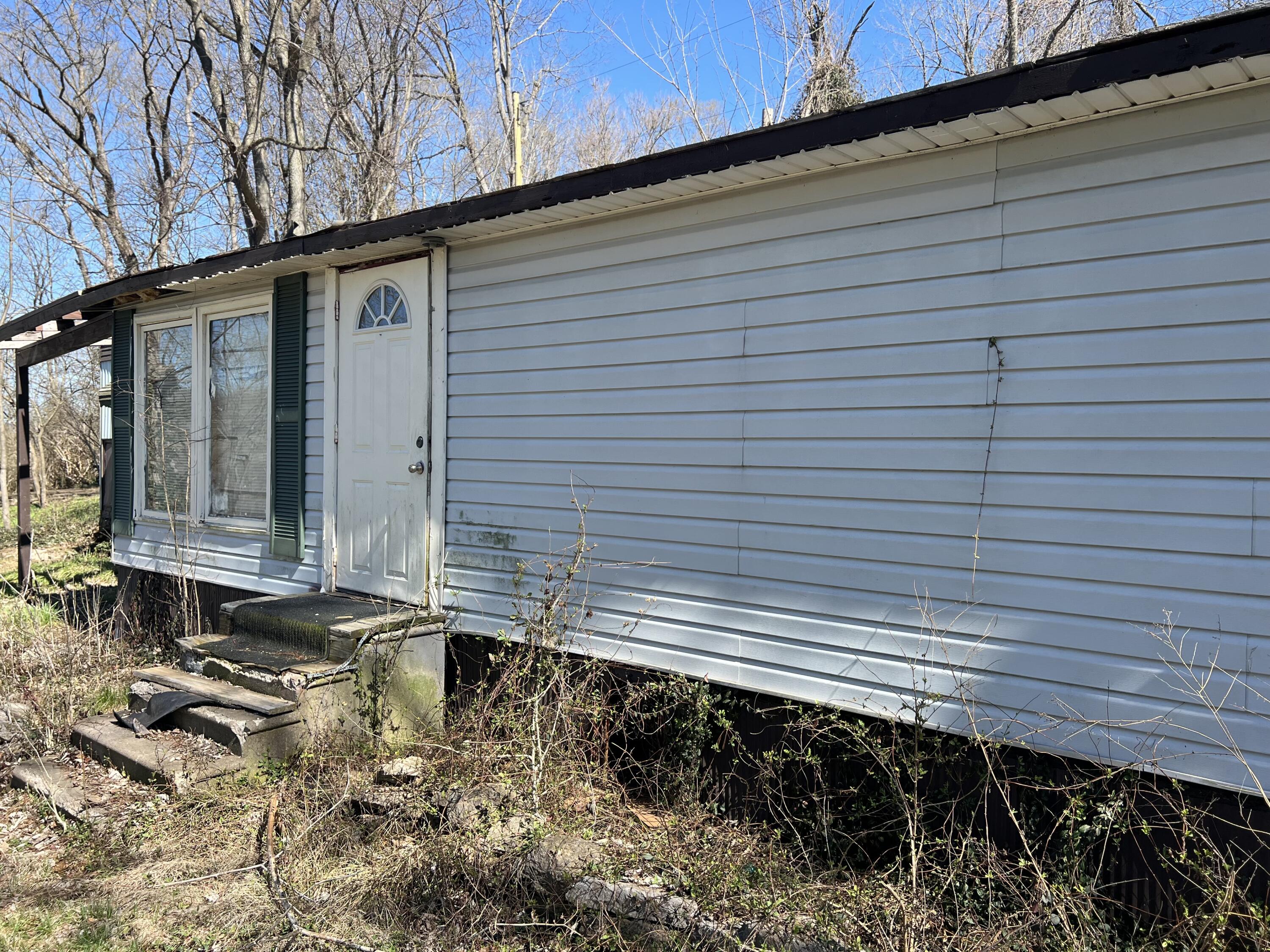 1860 Ford Road Property Photo 12