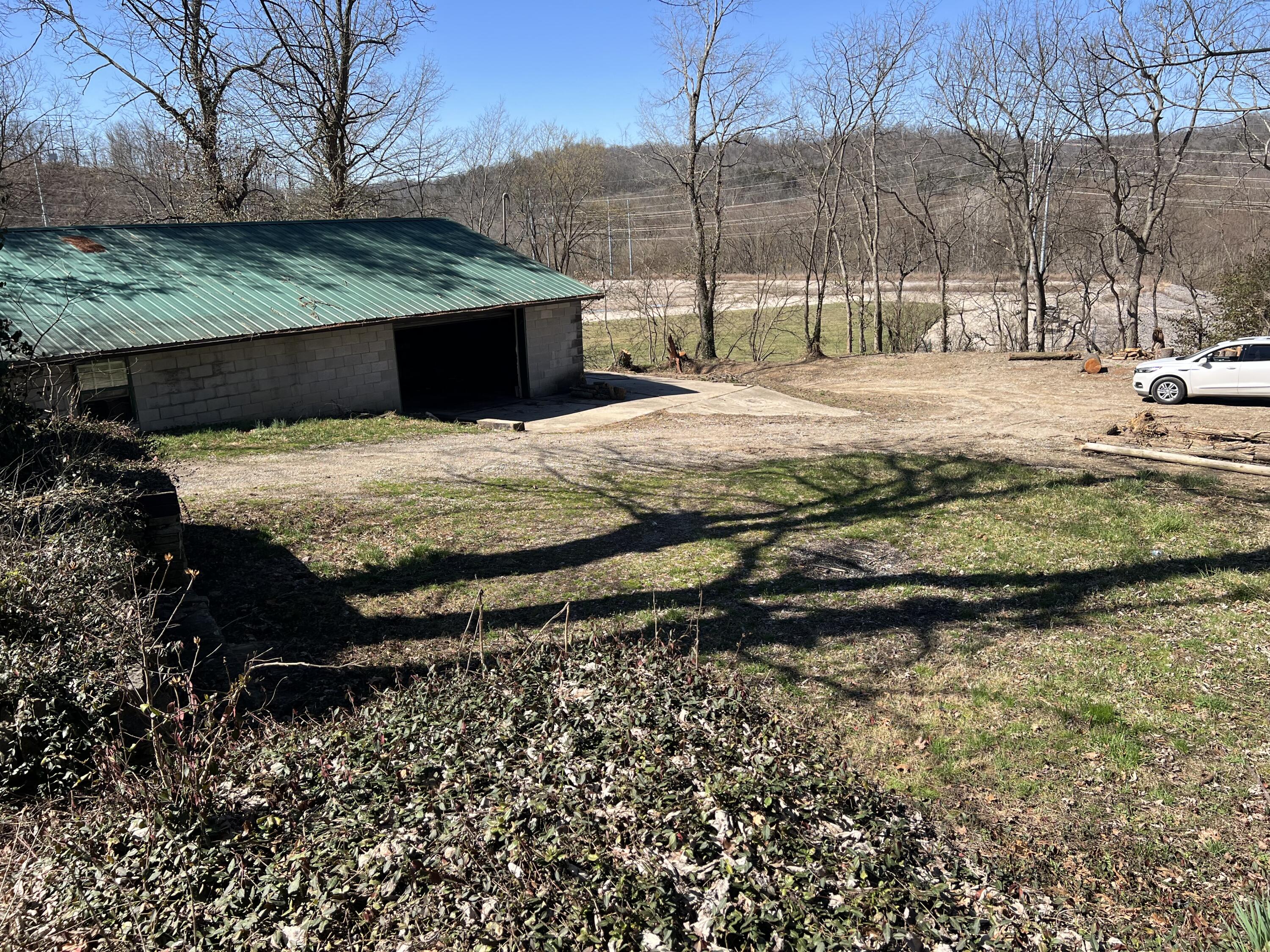 1860 Ford Road Property Photo 21