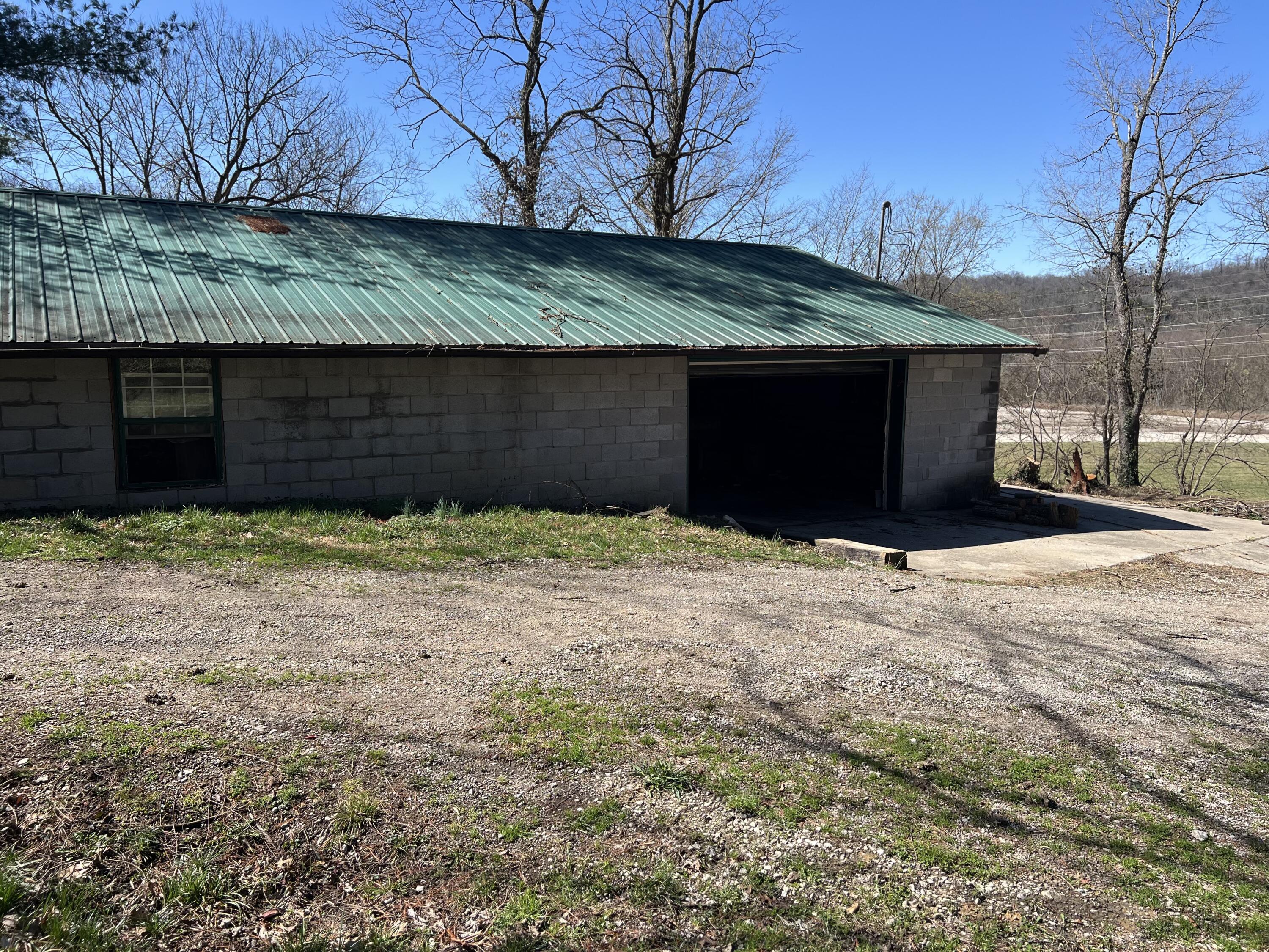 1860 Ford Road Property Photo 26