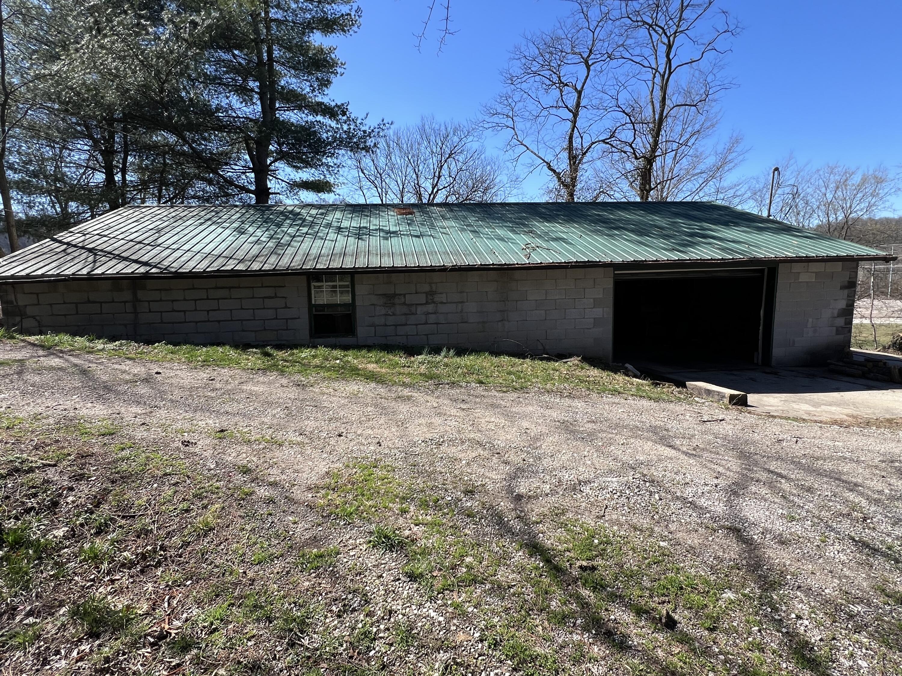 1860 Ford Road Property Photo 28