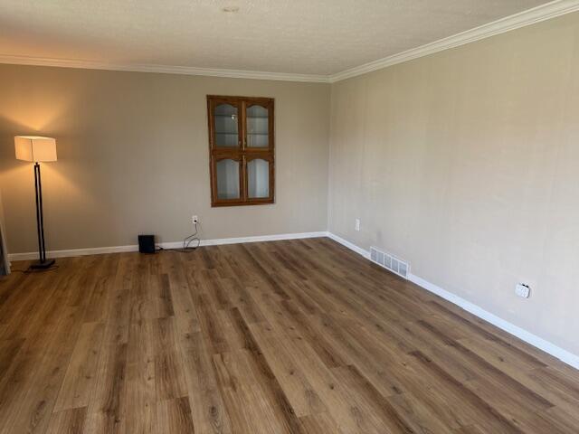 60 Farmington Property Photo 11
