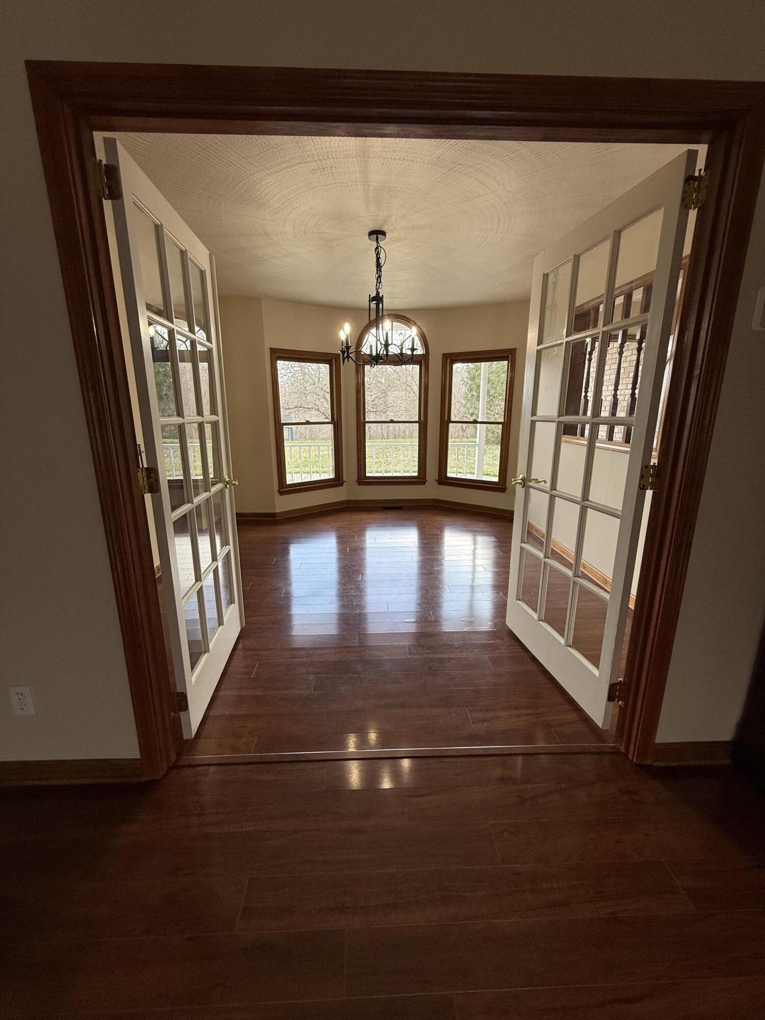 120 Ivy Drive Property Photo 9