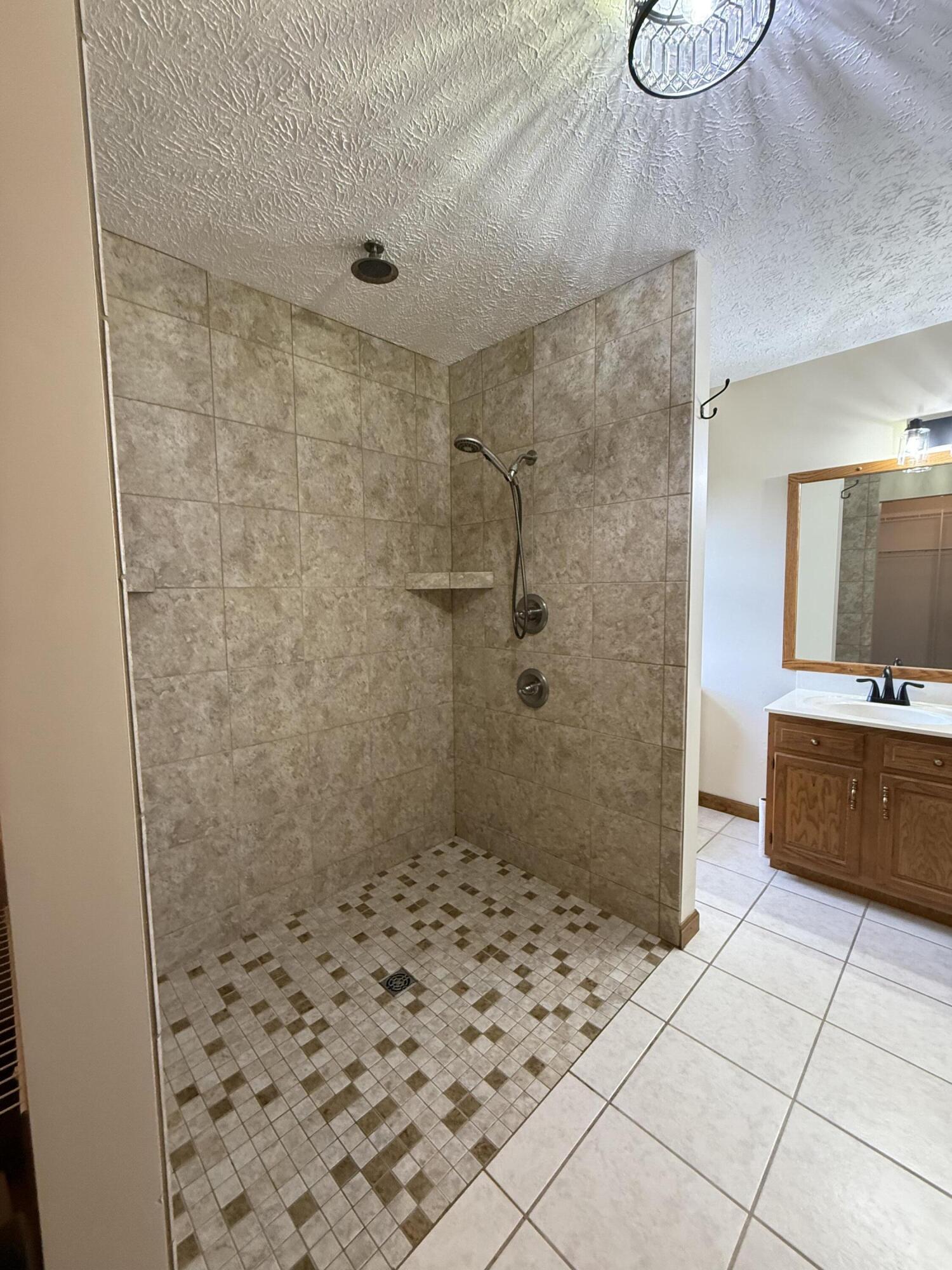120 Ivy Drive Property Photo 20