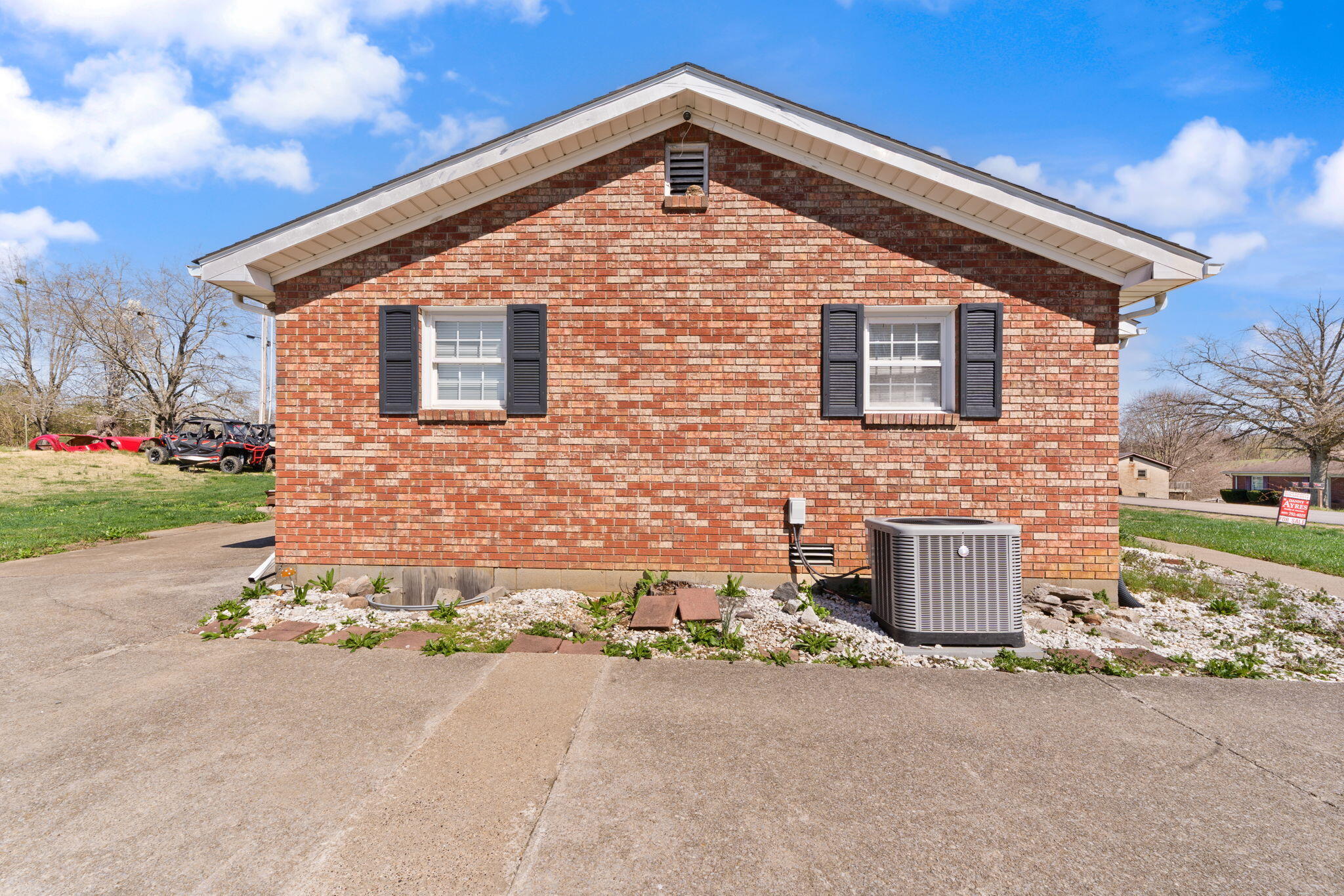 157 Estes Drive Property Photo 11