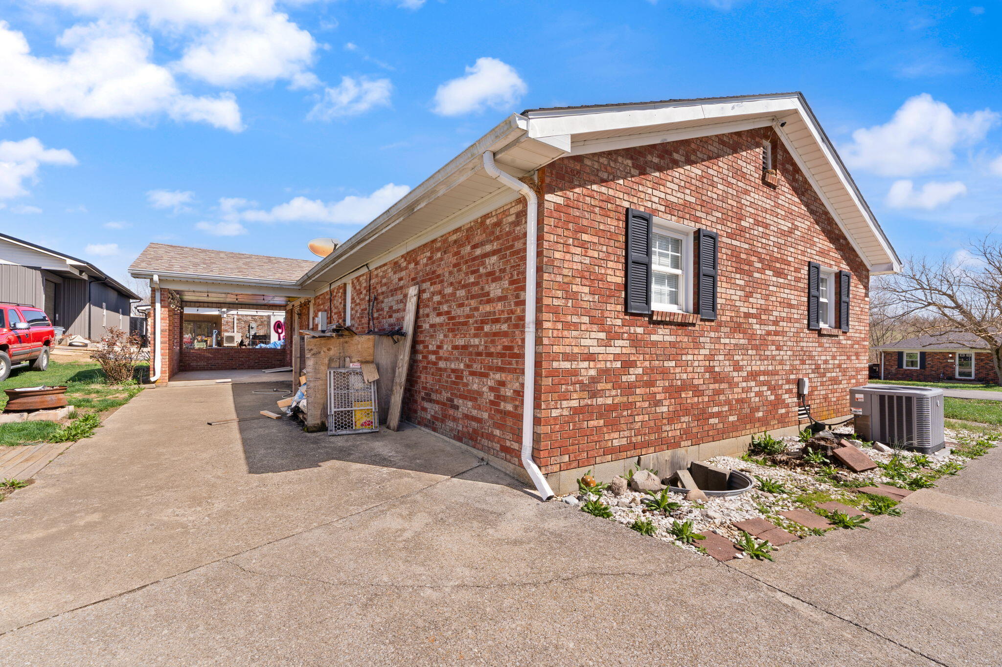 157 Estes Drive Property Photo 12