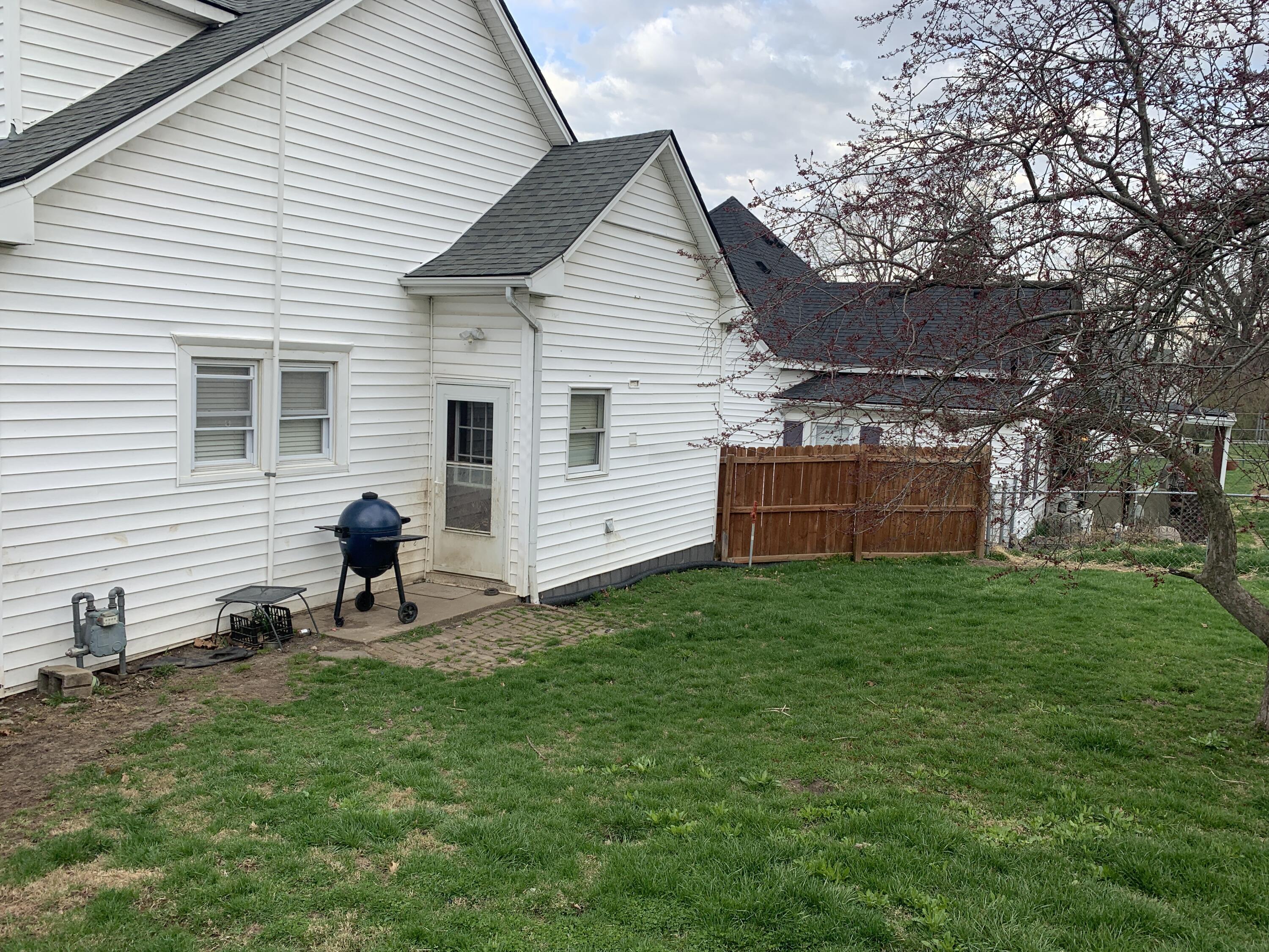 402 Walnut Street Property Photo 17