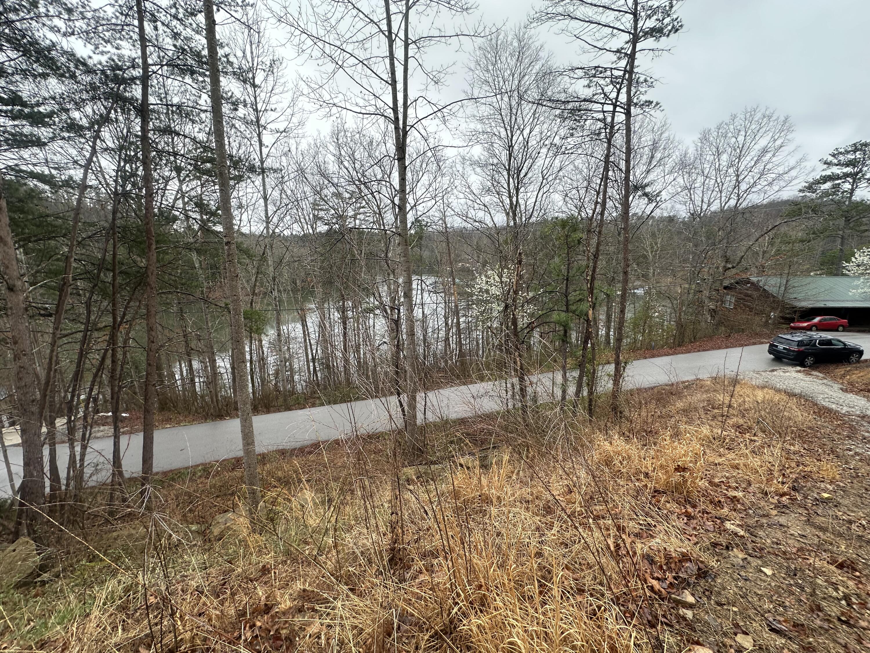 974 Cliffs Edge Road Property Photo 8