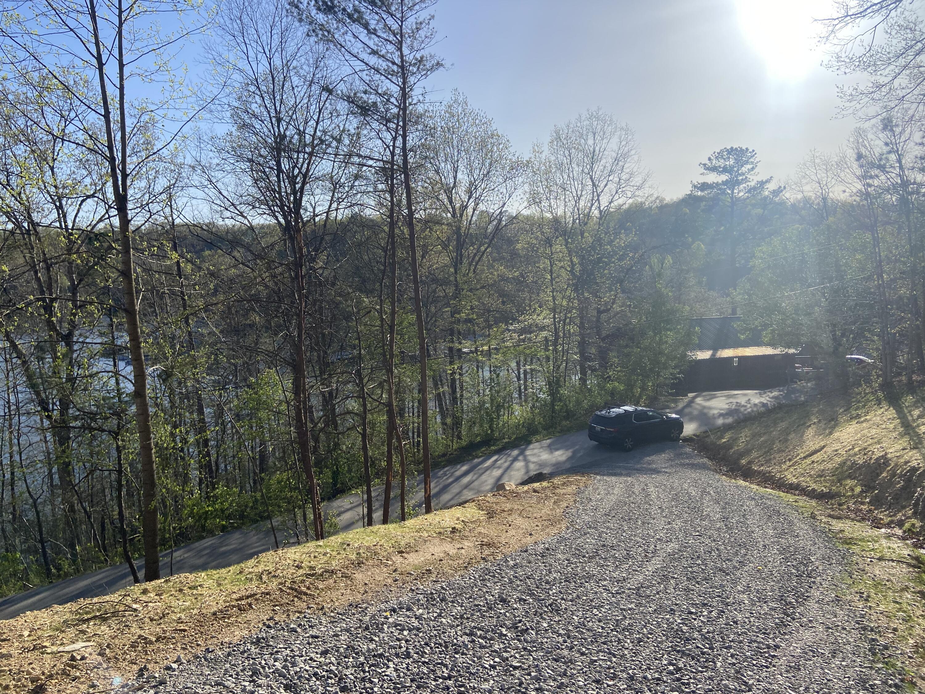 974 Cliffs Edge Road Property Photo 24