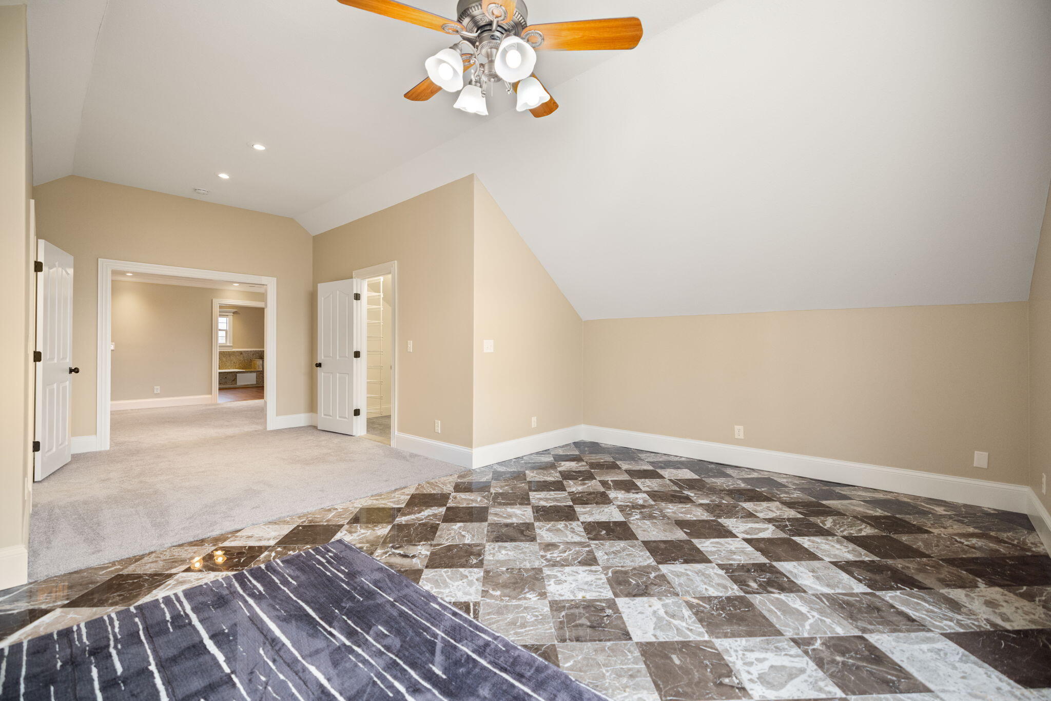 207 Lake Cliff Drive Property Photo 31
