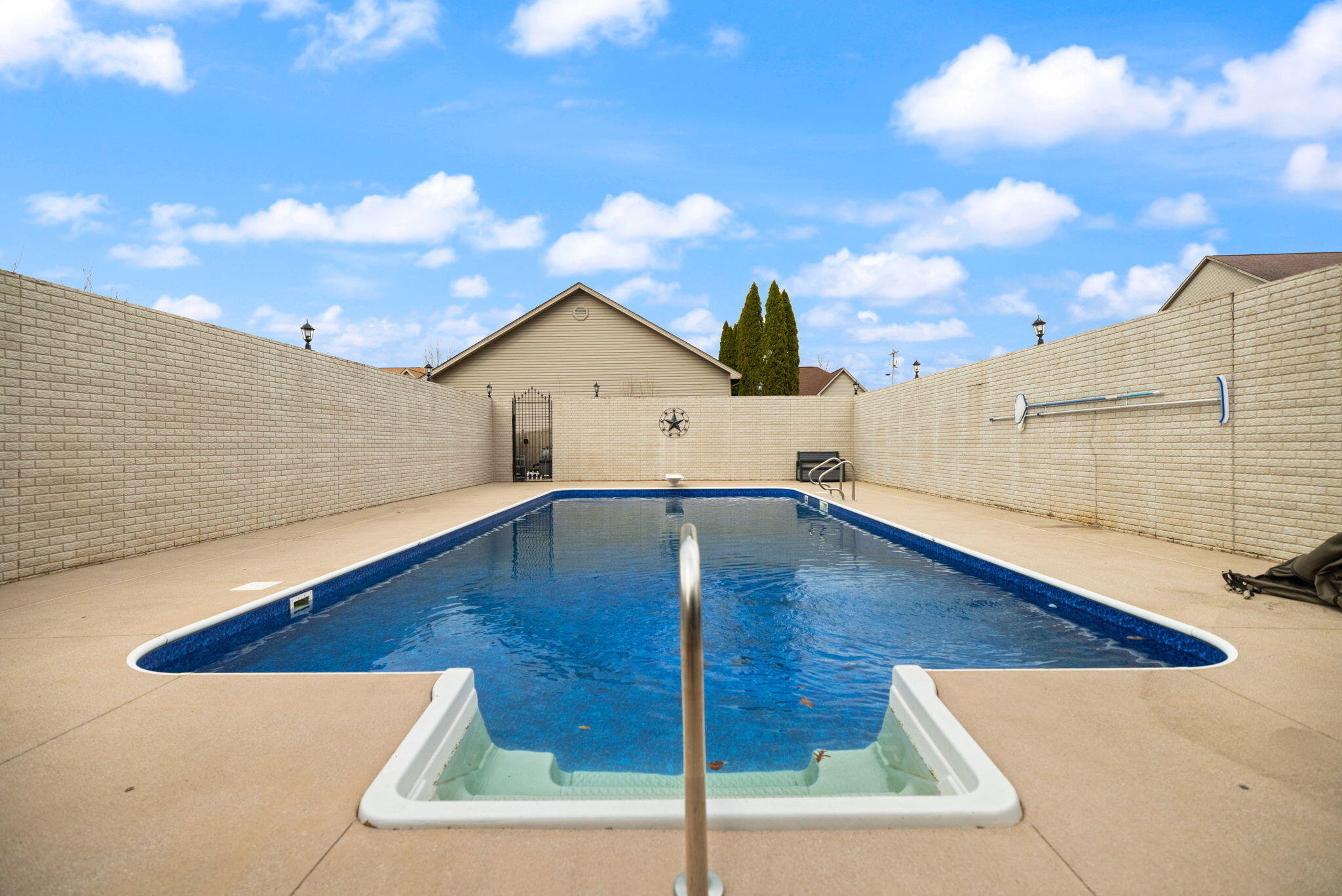 207 Lake Cliff Drive Property Photo 62
