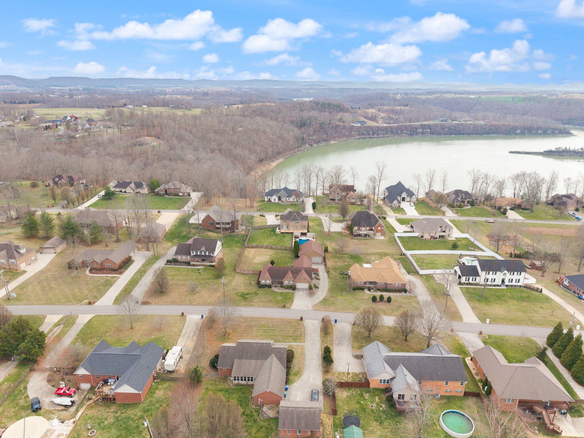 207 Lake Cliff Drive Property Photo 80