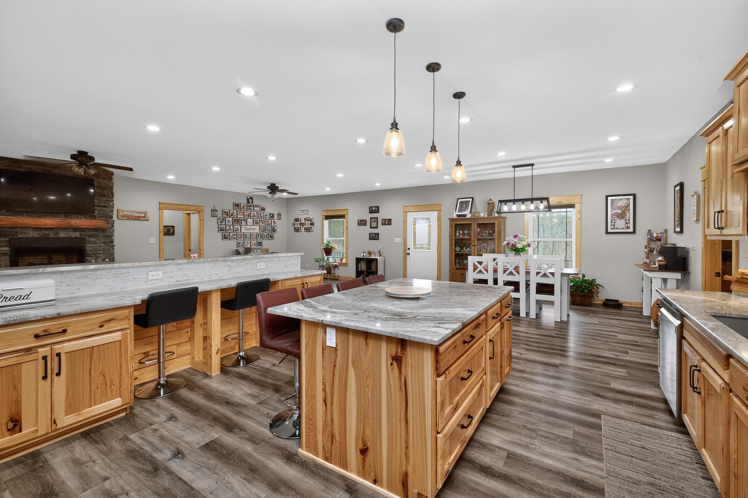 1290 Johnson Road Property Photo 15