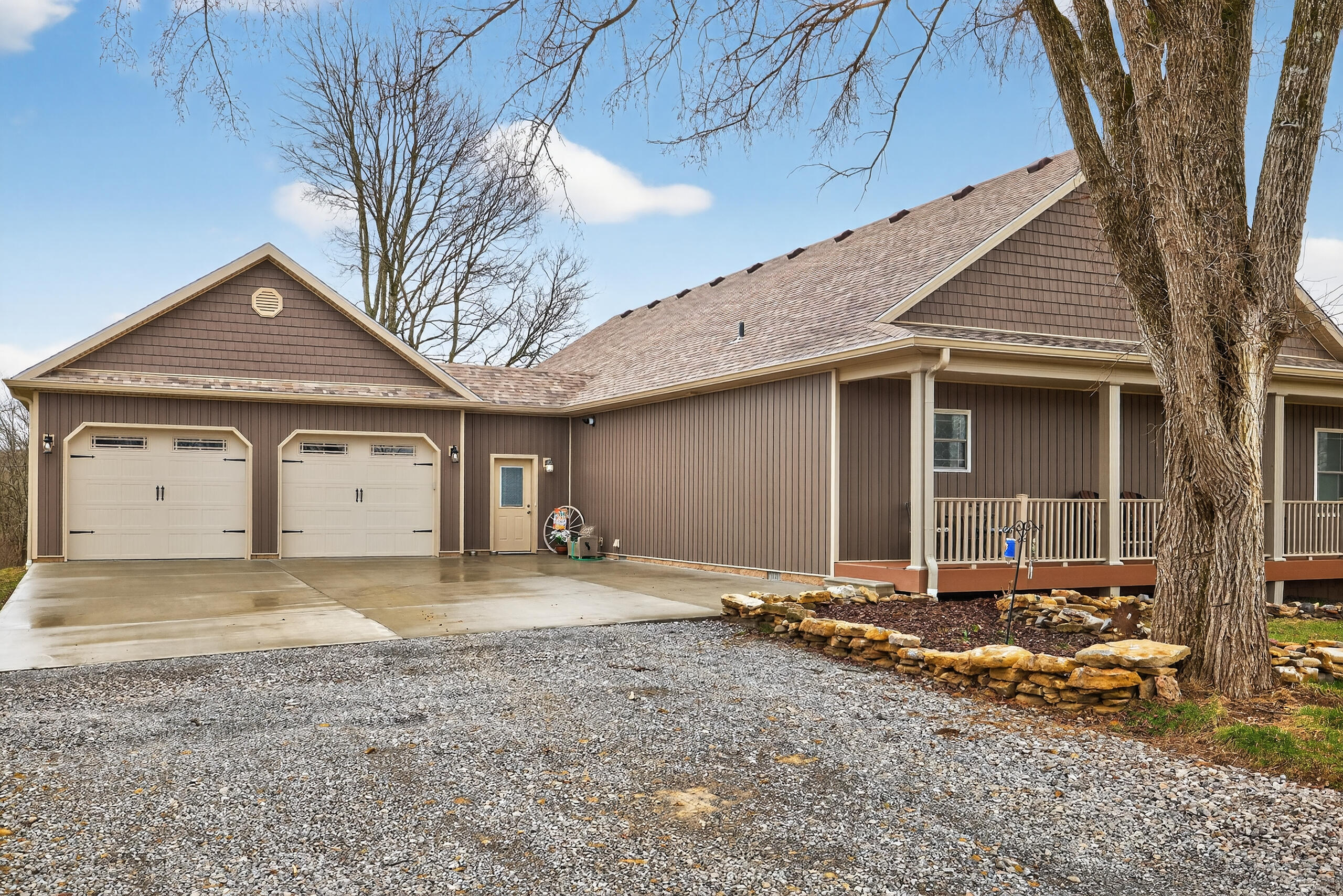 1290 Johnson Road Property Photo 35
