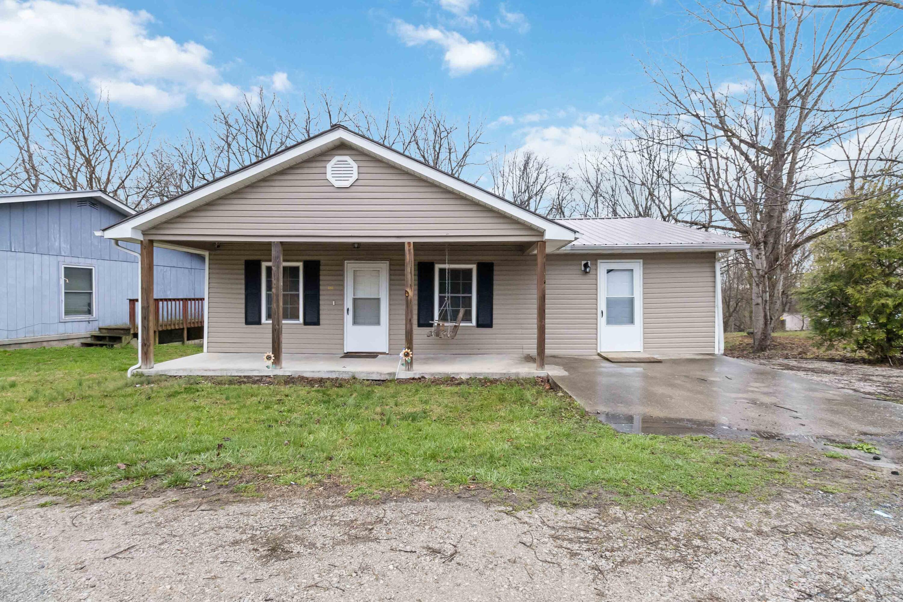 536 State Highway 1651 Property Photo 2