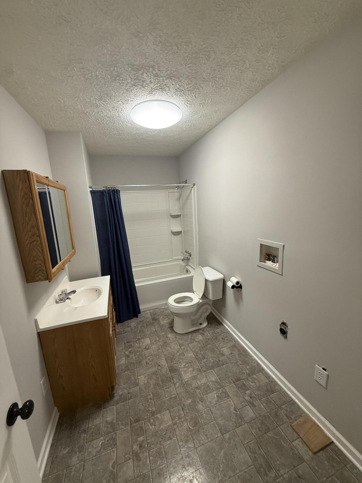122 S Main Street Property Photo 6