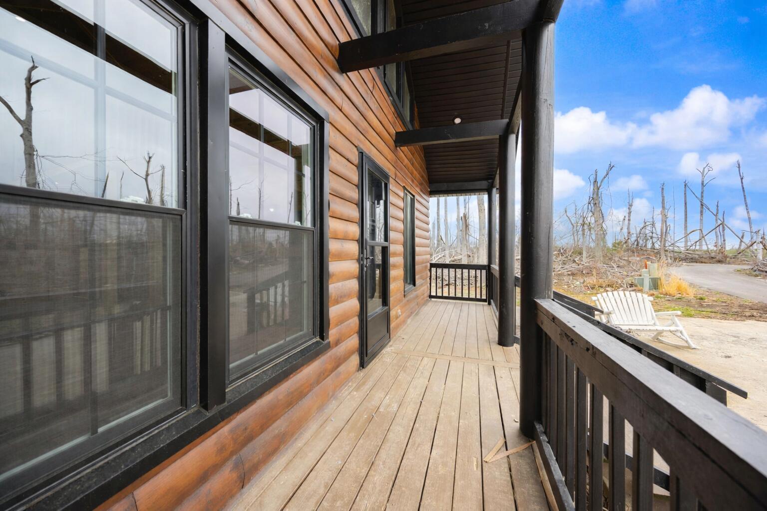 433 Woodlands Way Property Photo 4