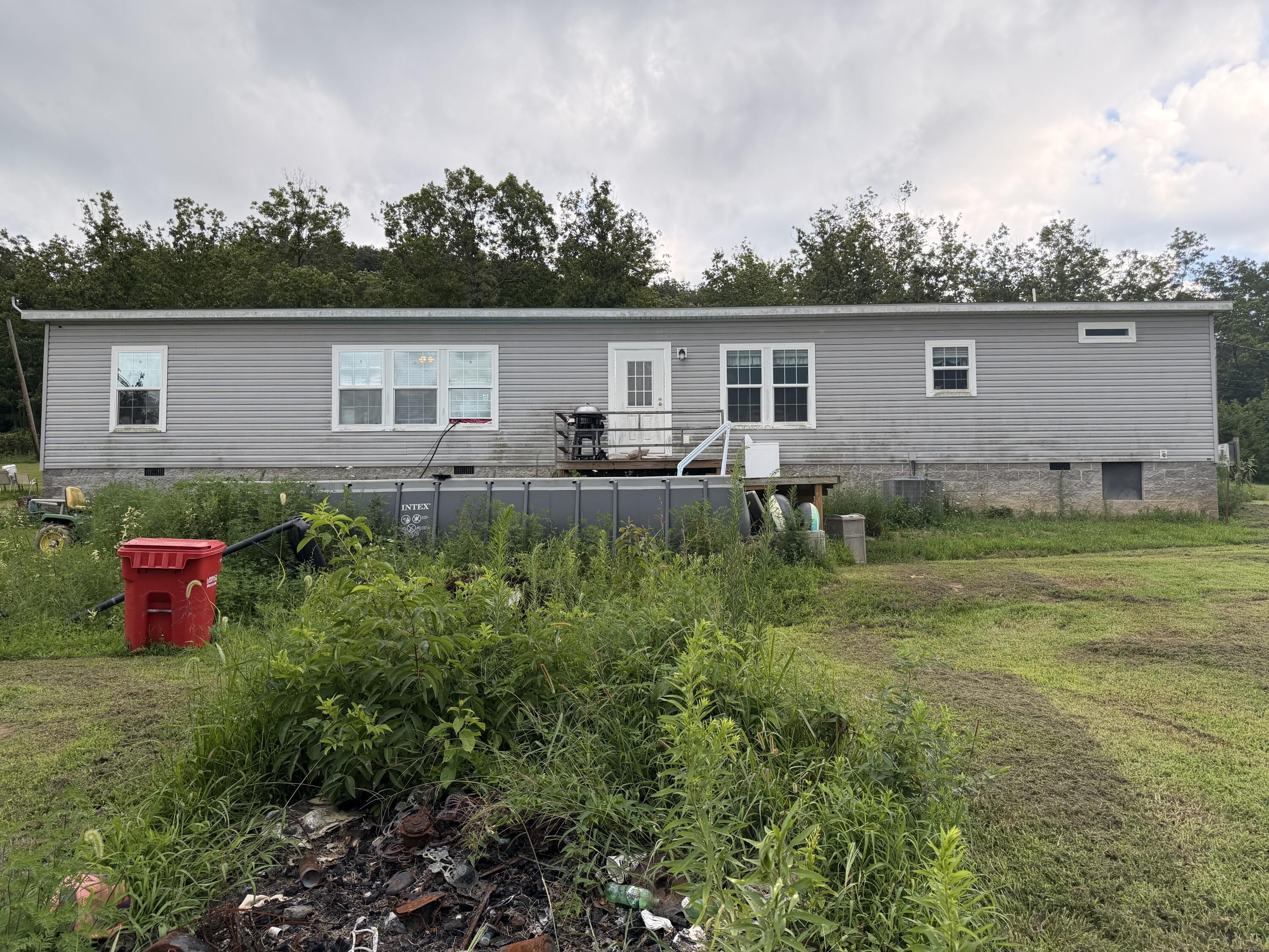 2347 Dreyfus Road Property Photo 3