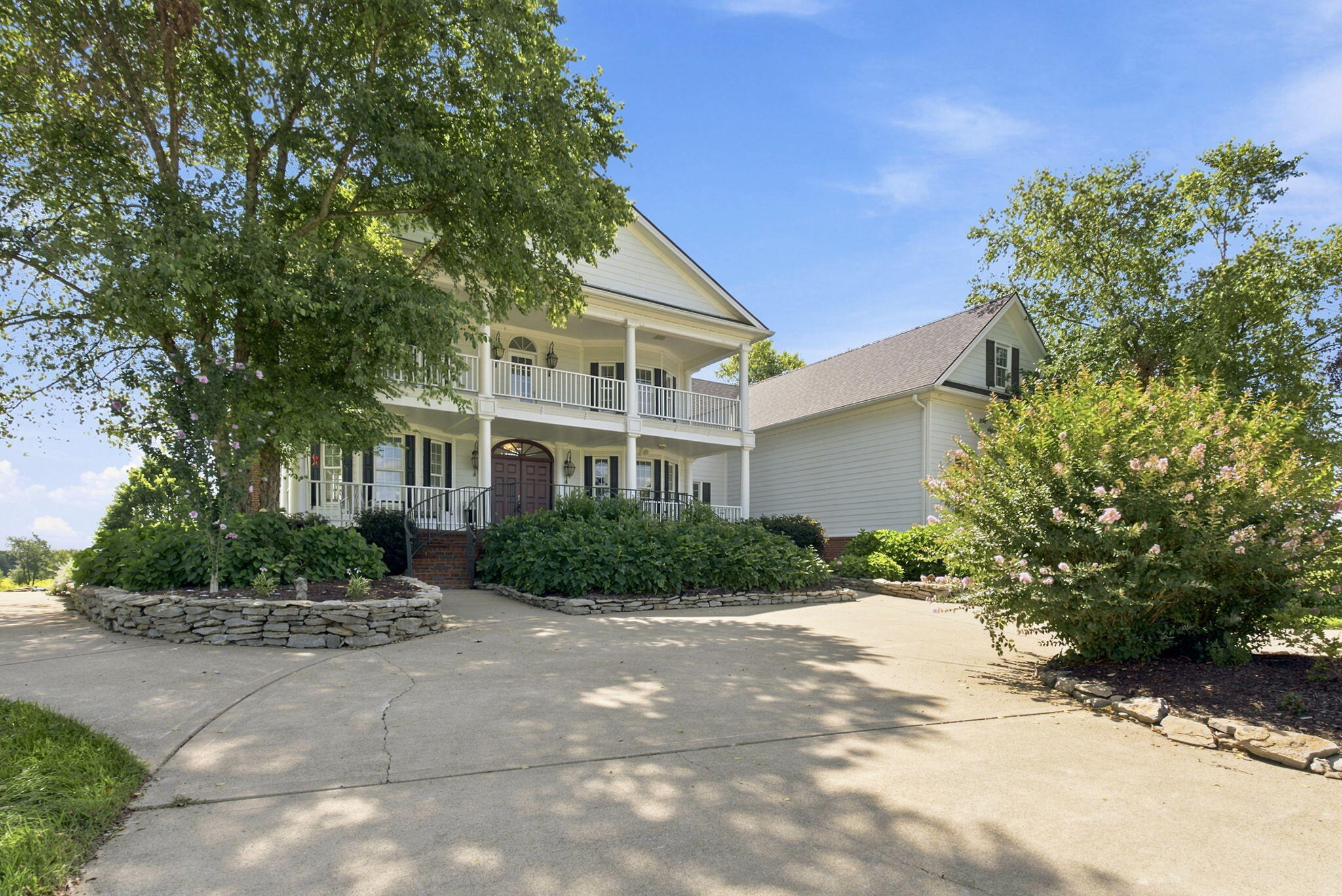 208 Craig Lane Property Photo 2