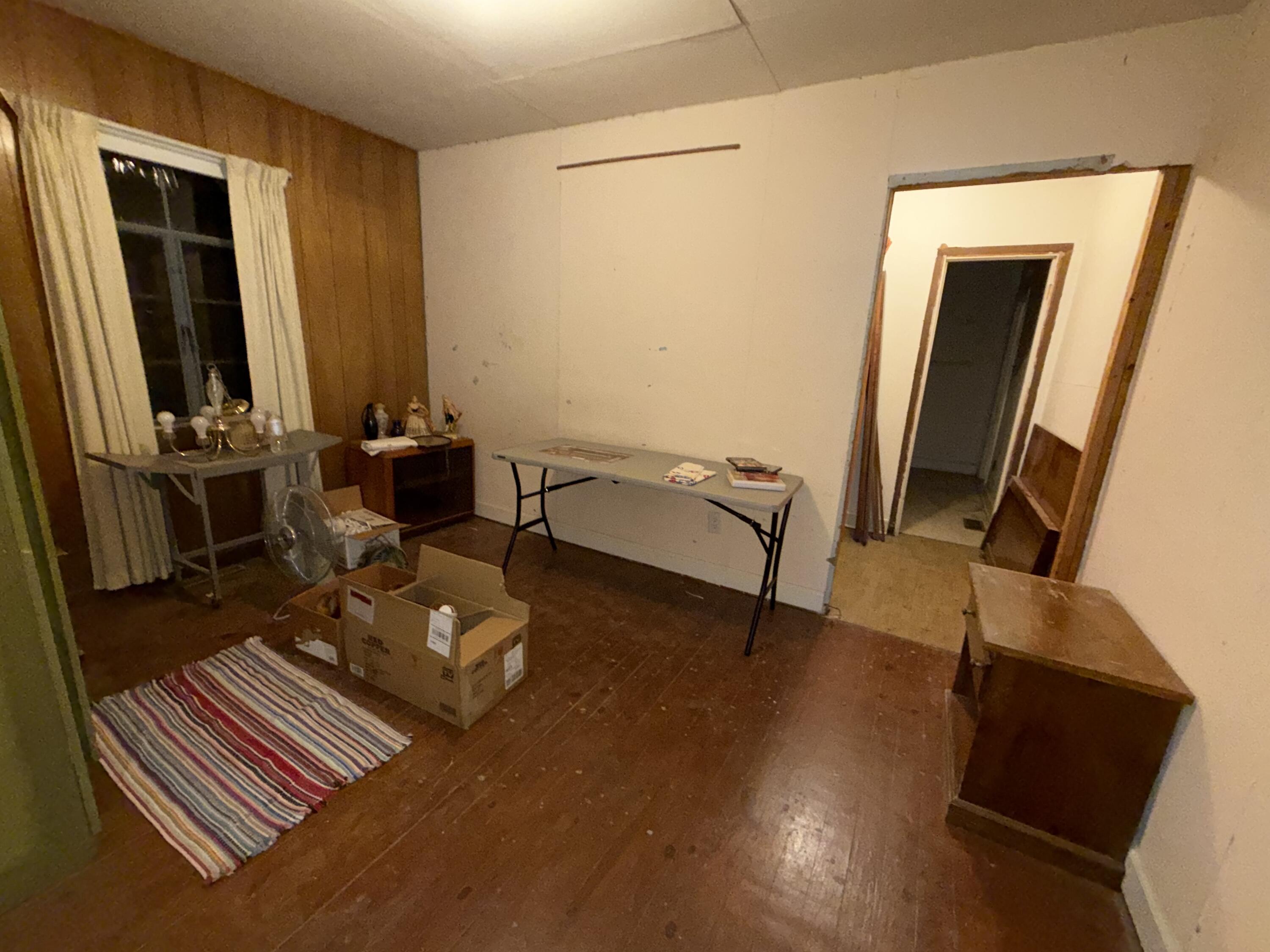 904 W 5th Street Property Photo 15