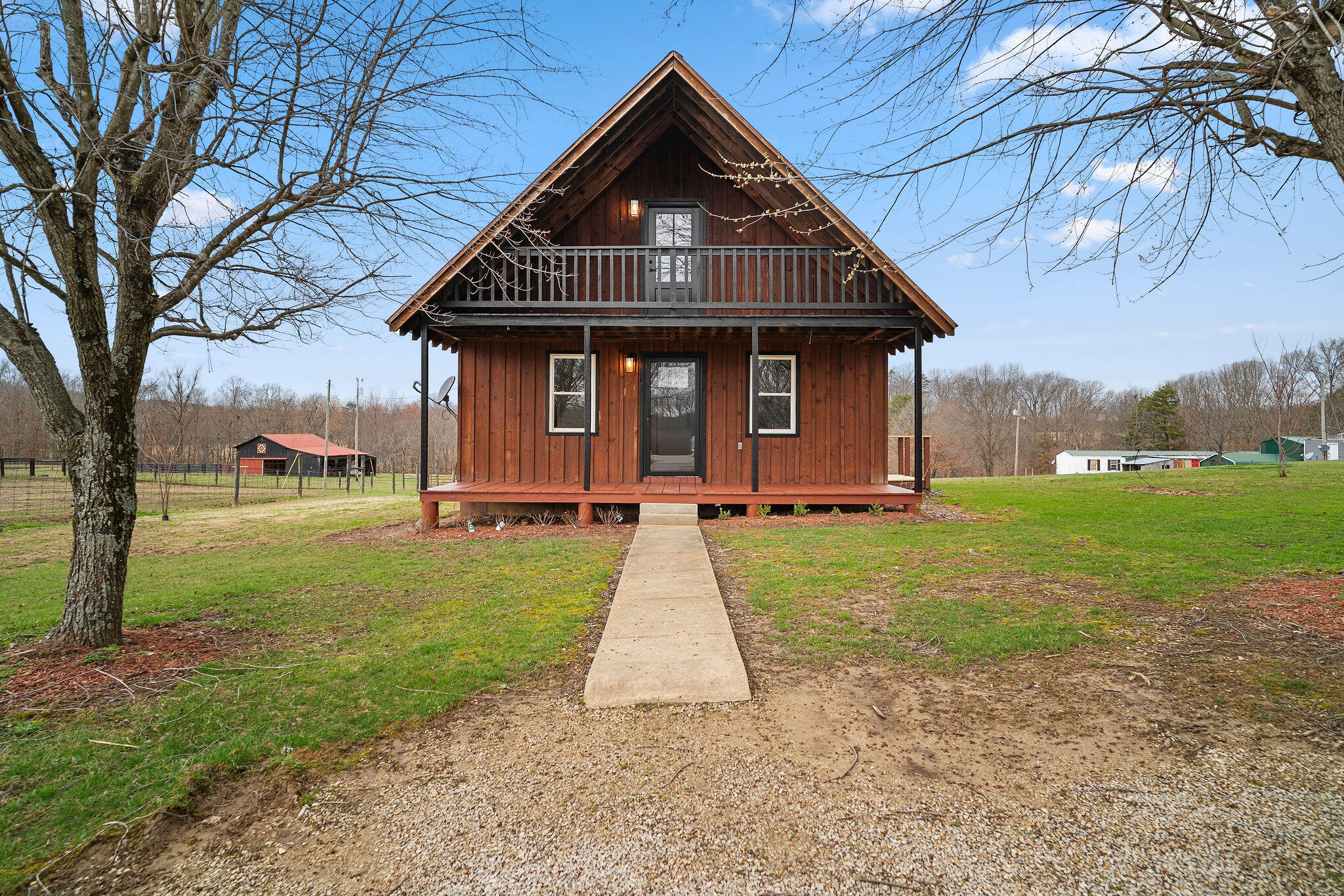 800 Pine Hill Road Property Photo 3