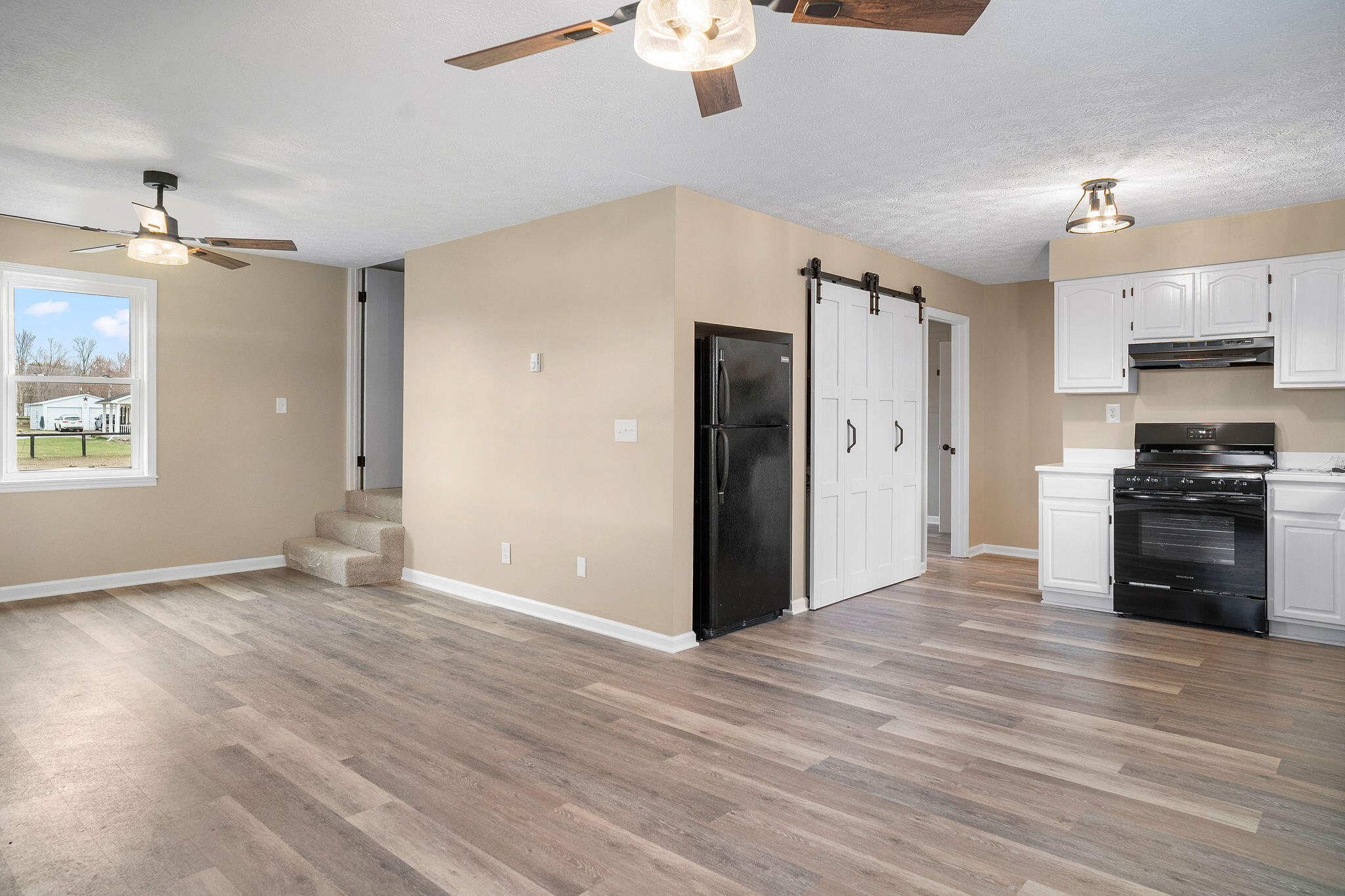 800 Pine Hill Road Property Photo 4