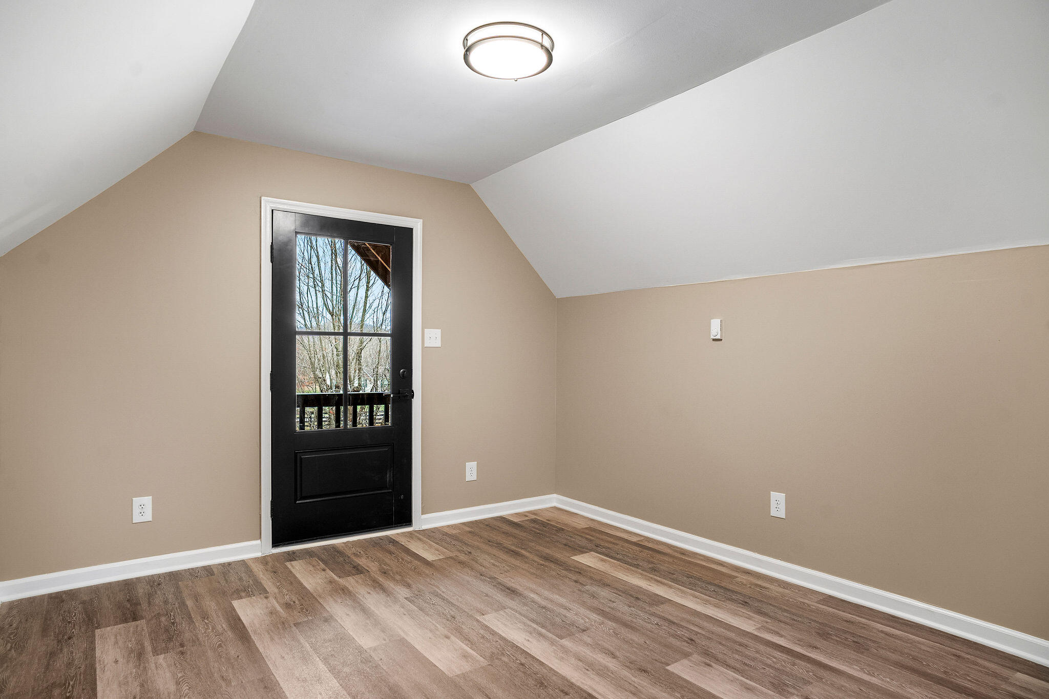 800 Pine Hill Road Property Photo 18
