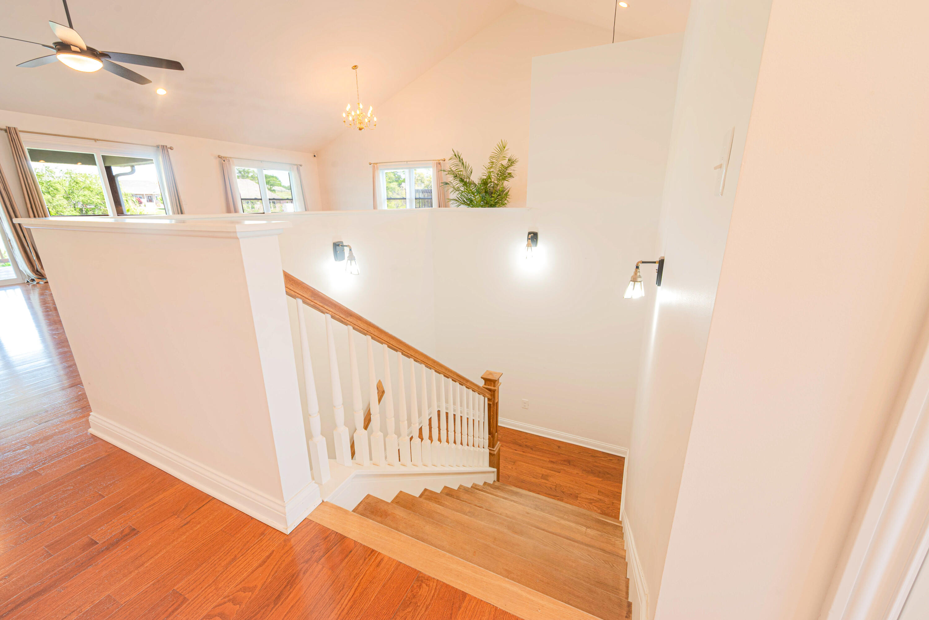 300 Squires Way Property Photo 7