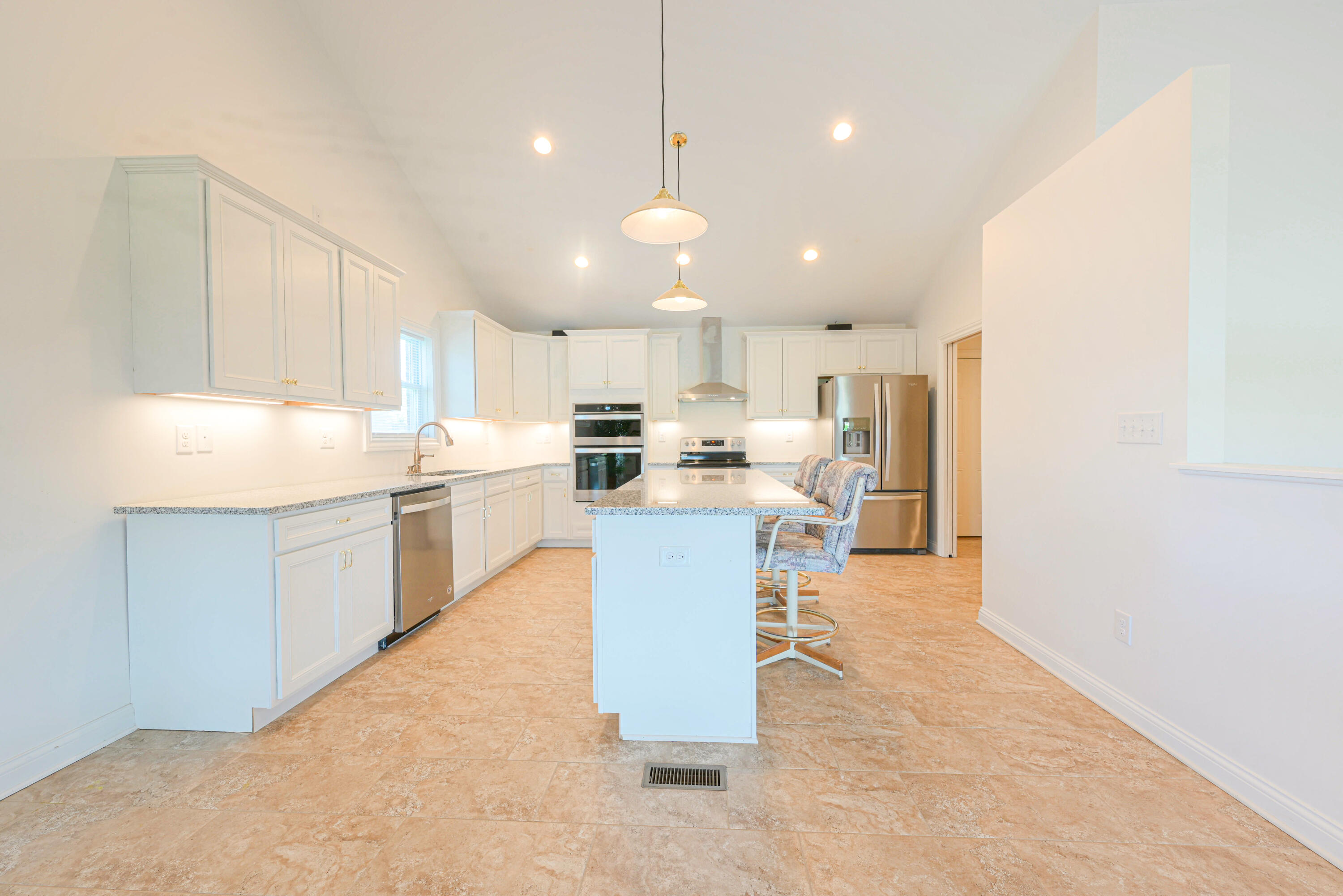 300 Squires Way Property Photo 13