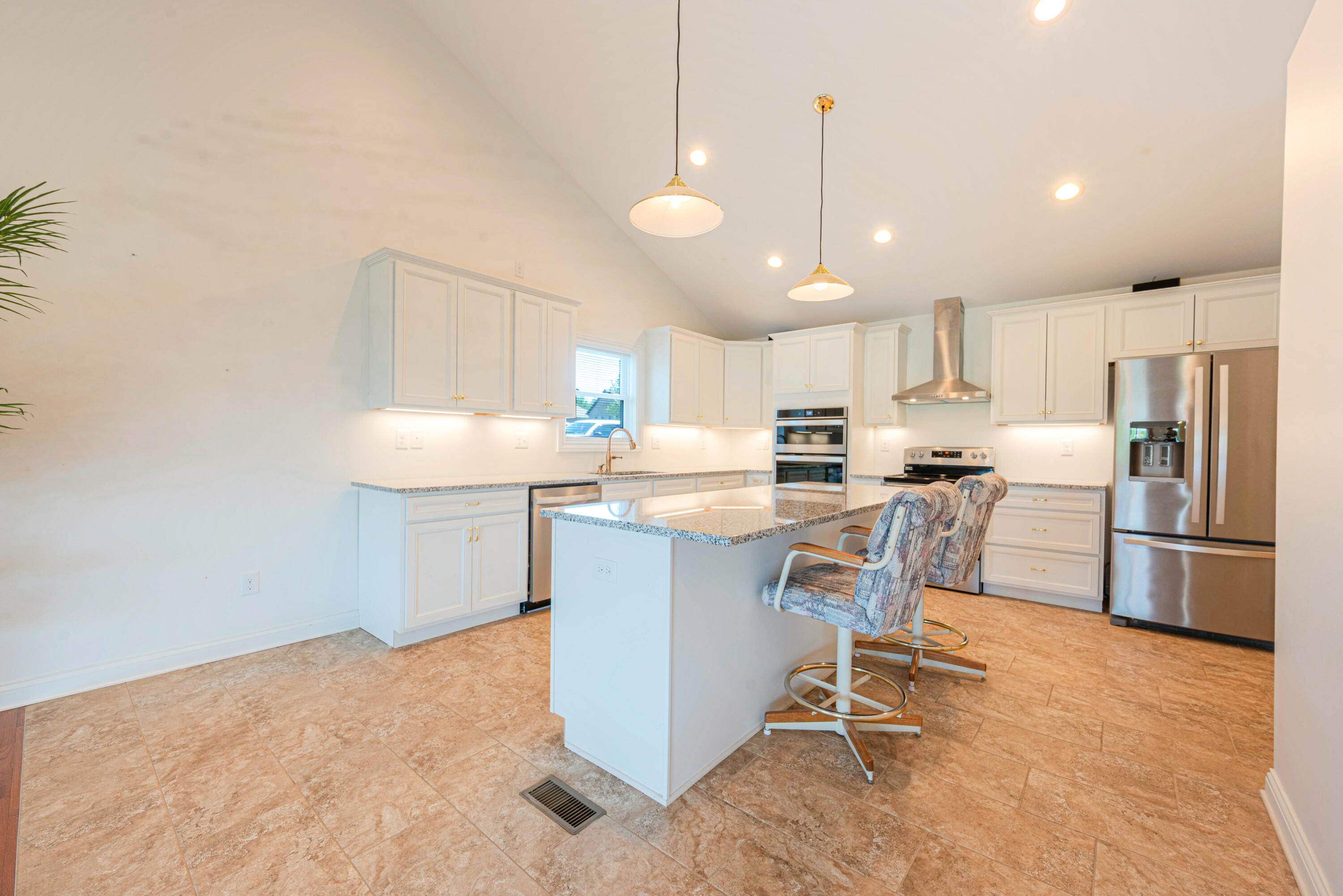 300 Squires Way Property Photo 14