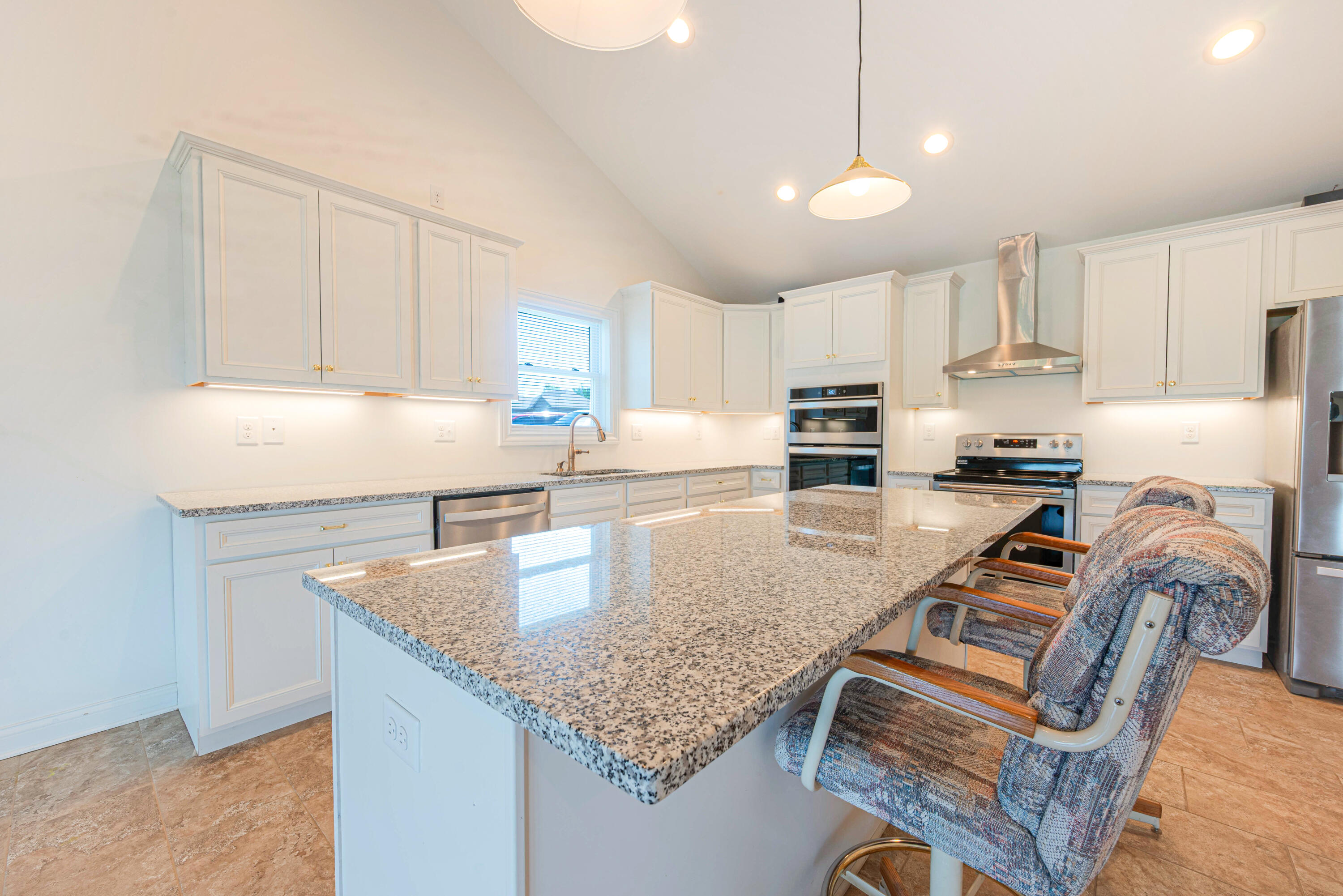 300 Squires Way Property Photo 15