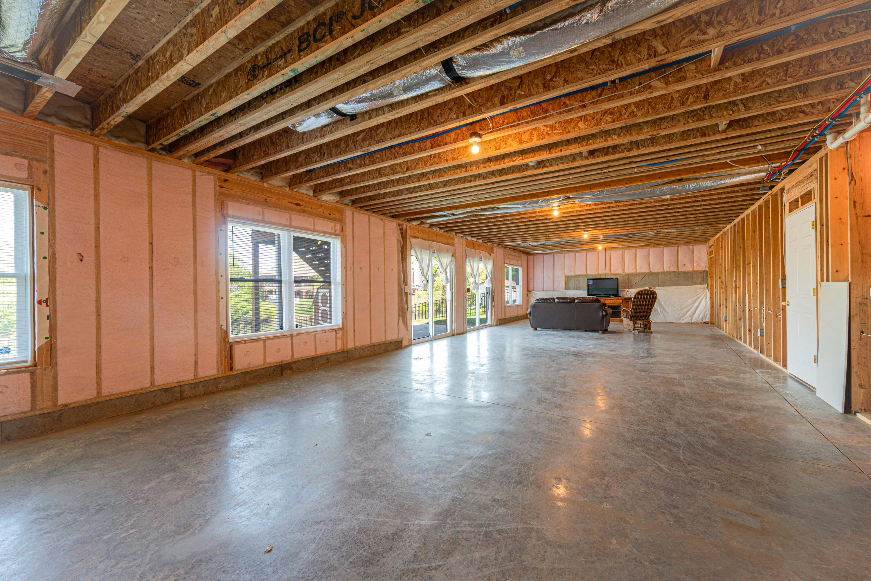 300 Squires Way Property Photo 32