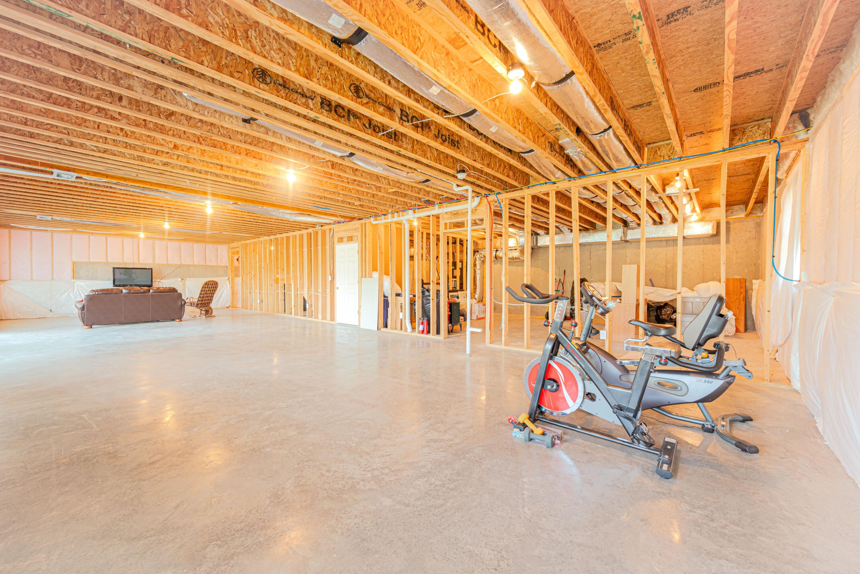 300 Squires Way Property Photo 33