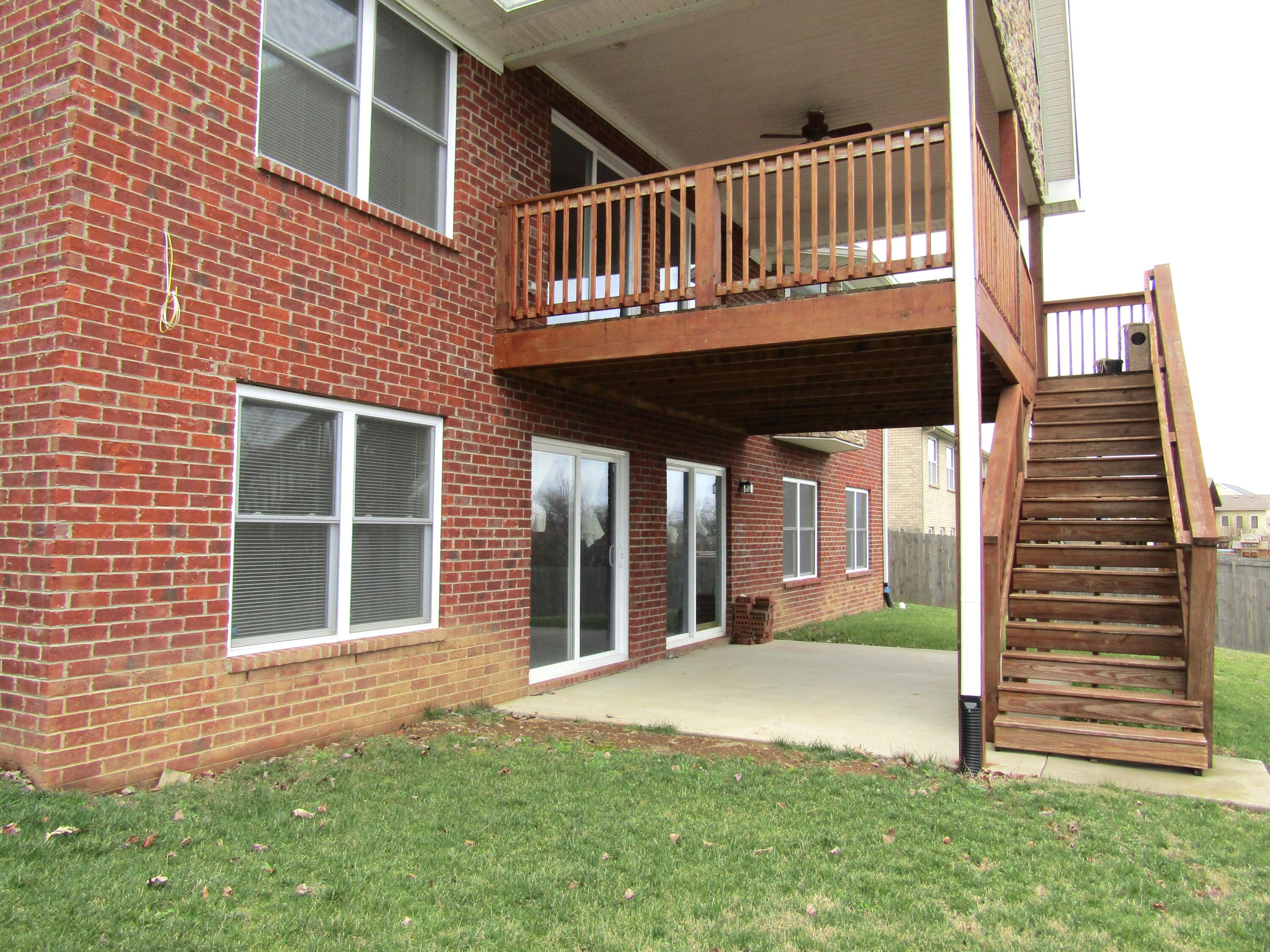 300 Squires Way Property Photo 38