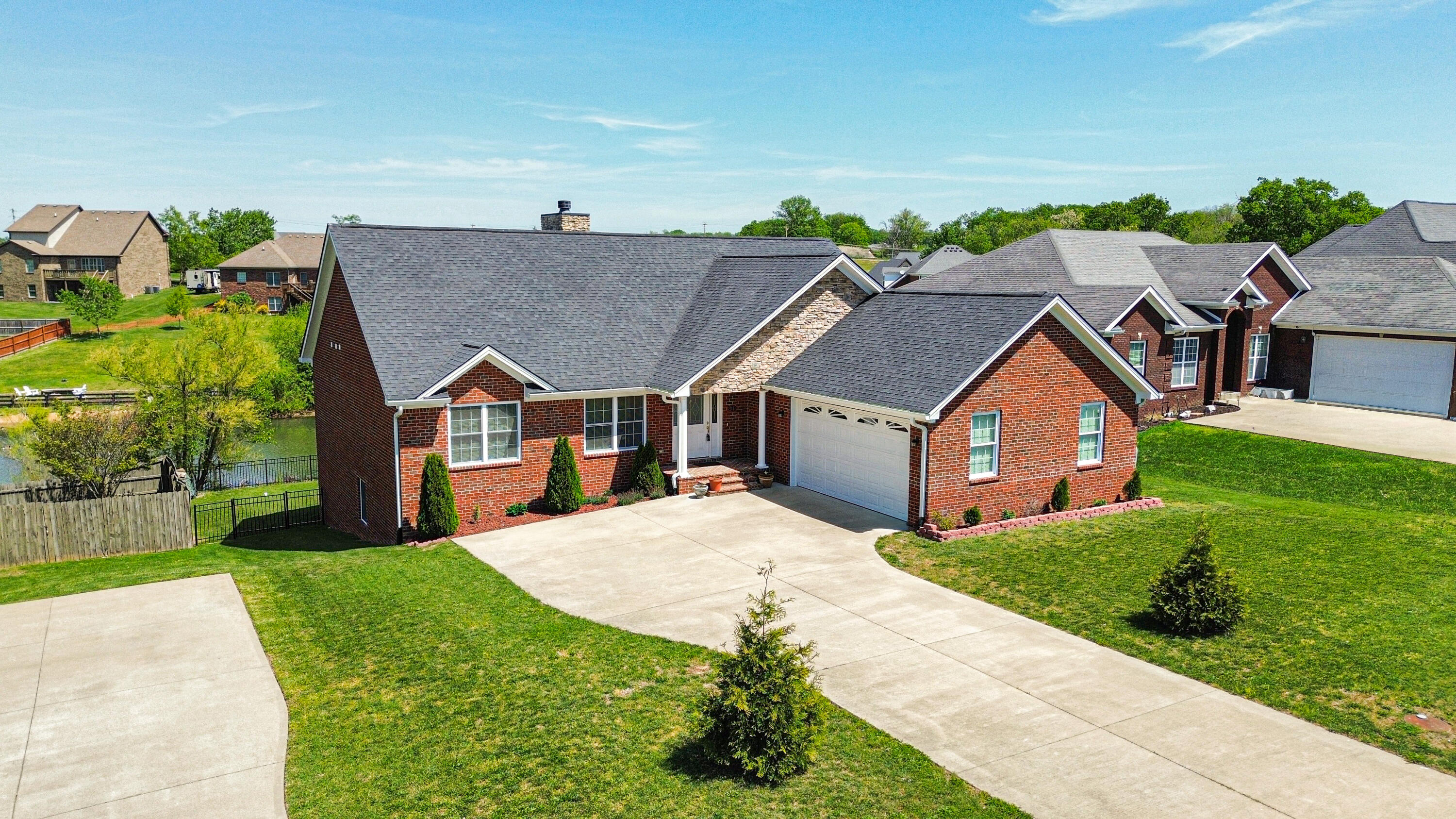 300 Squires Way Property Photo 45
