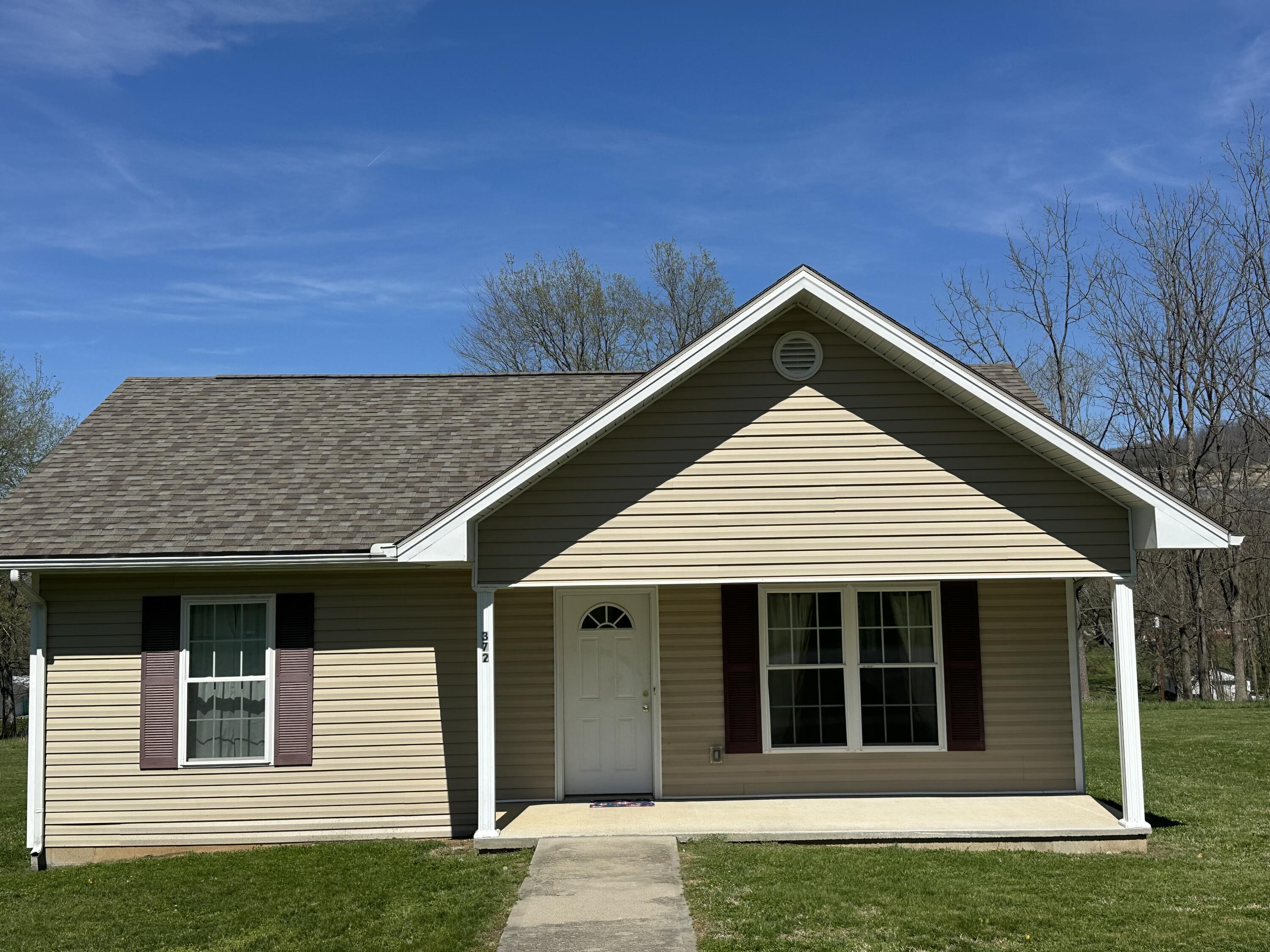 372 Rolling Acres Drive Property Photo 2