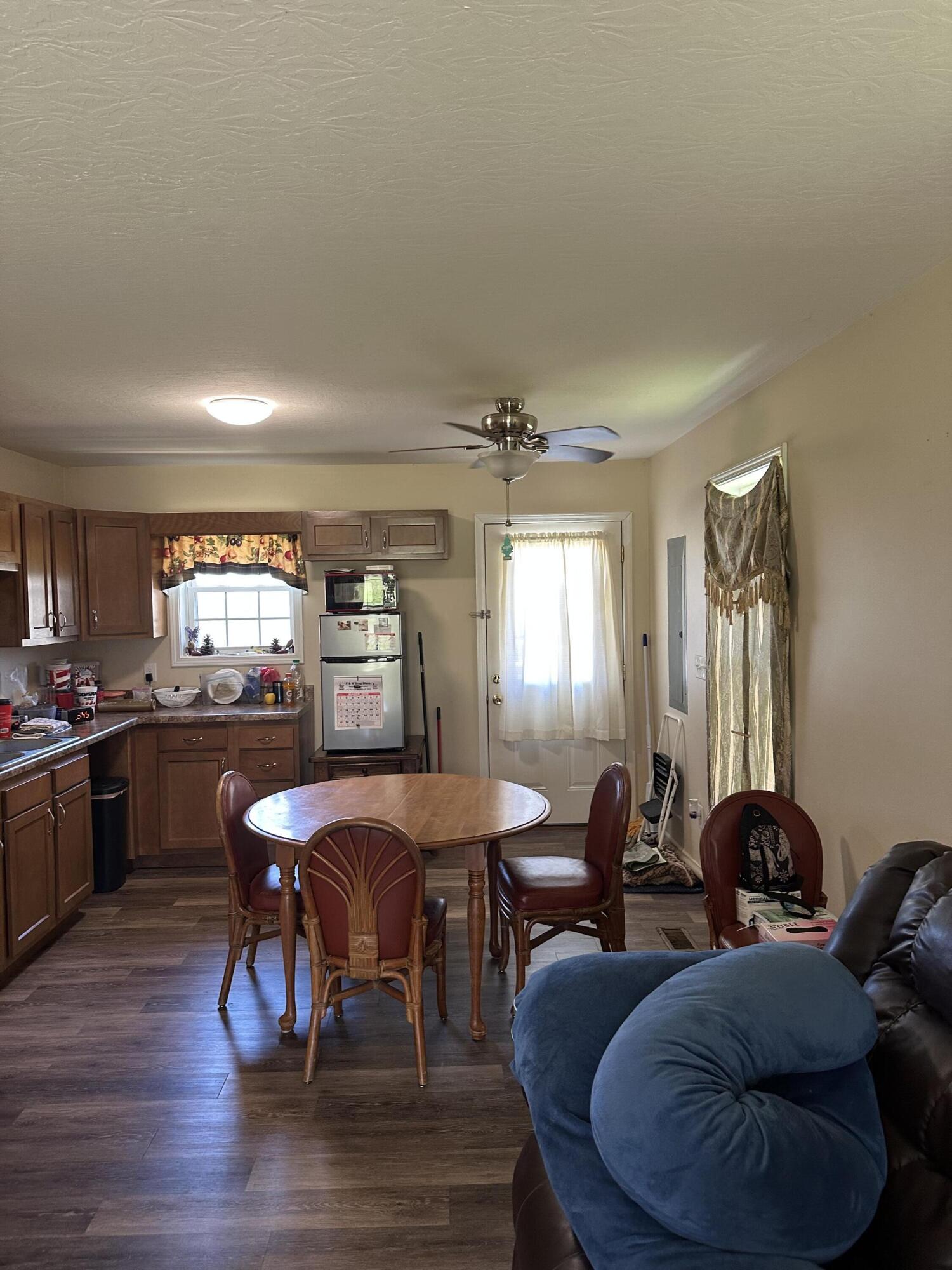 372 Rolling Acres Drive Property Photo 12