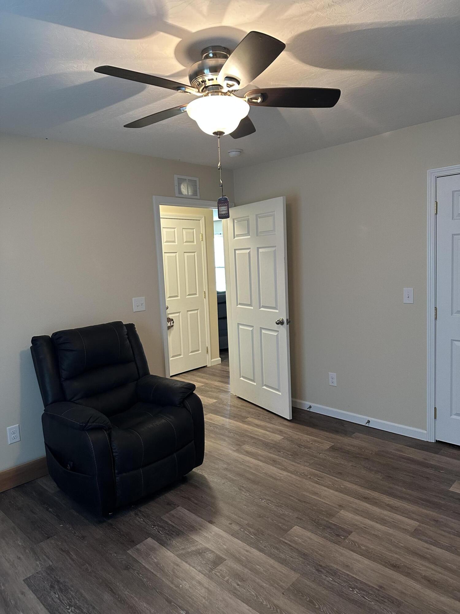 372 Rolling Acres Drive Property Photo 19