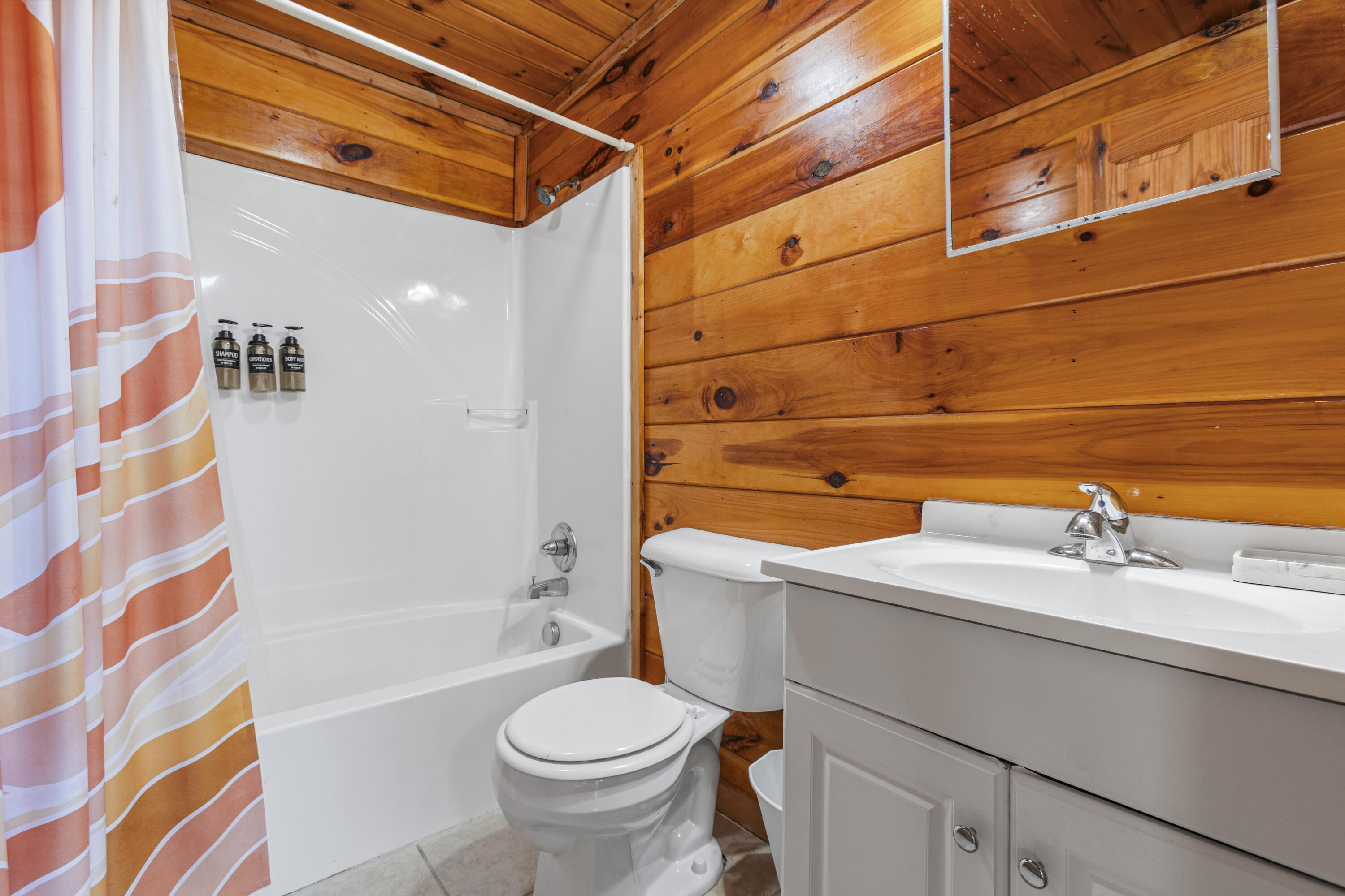 50 Sapphire Drive Property Photo 16