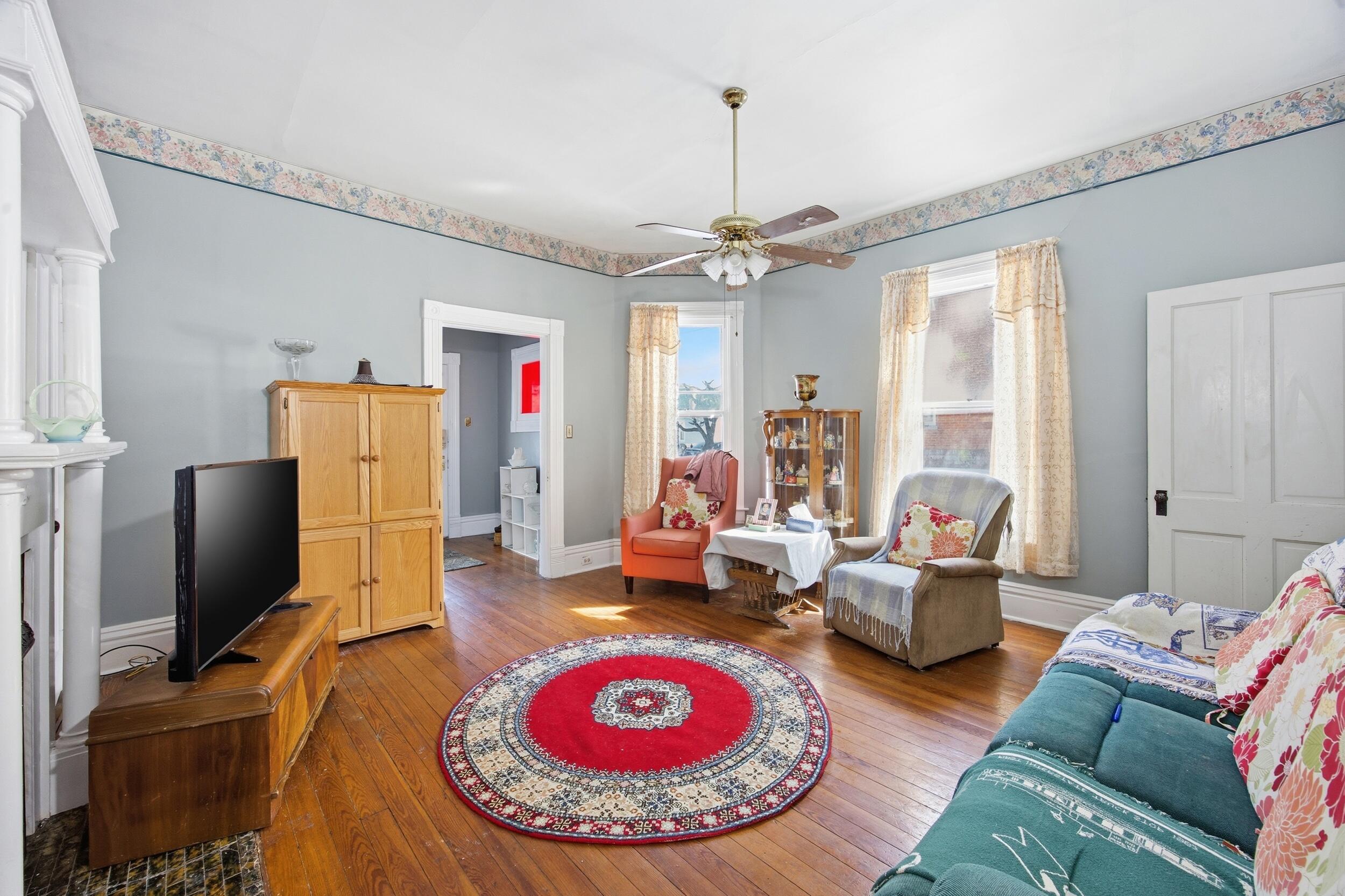 31 15th Street Property Photo 5