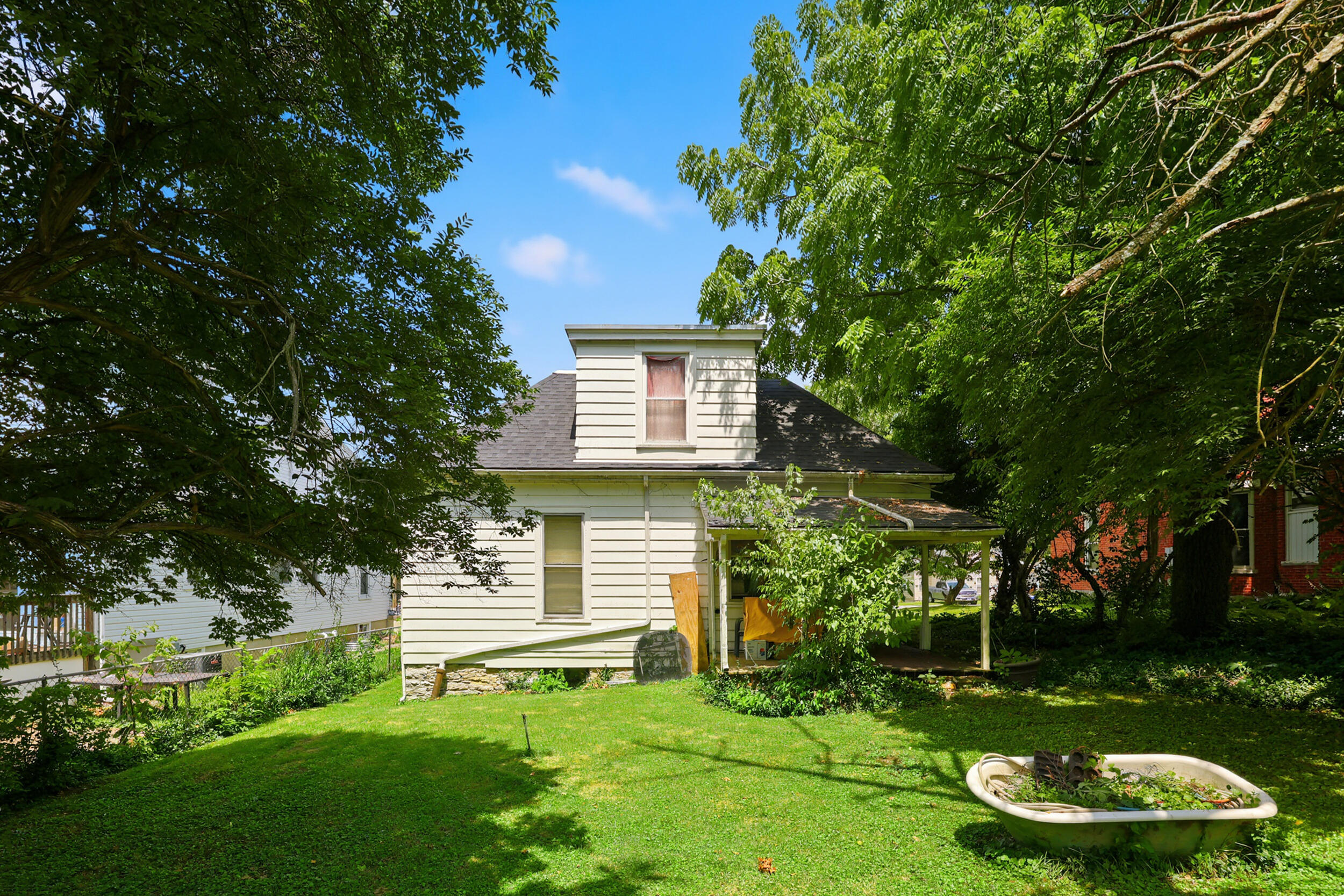 31 15th Street Property Photo 31