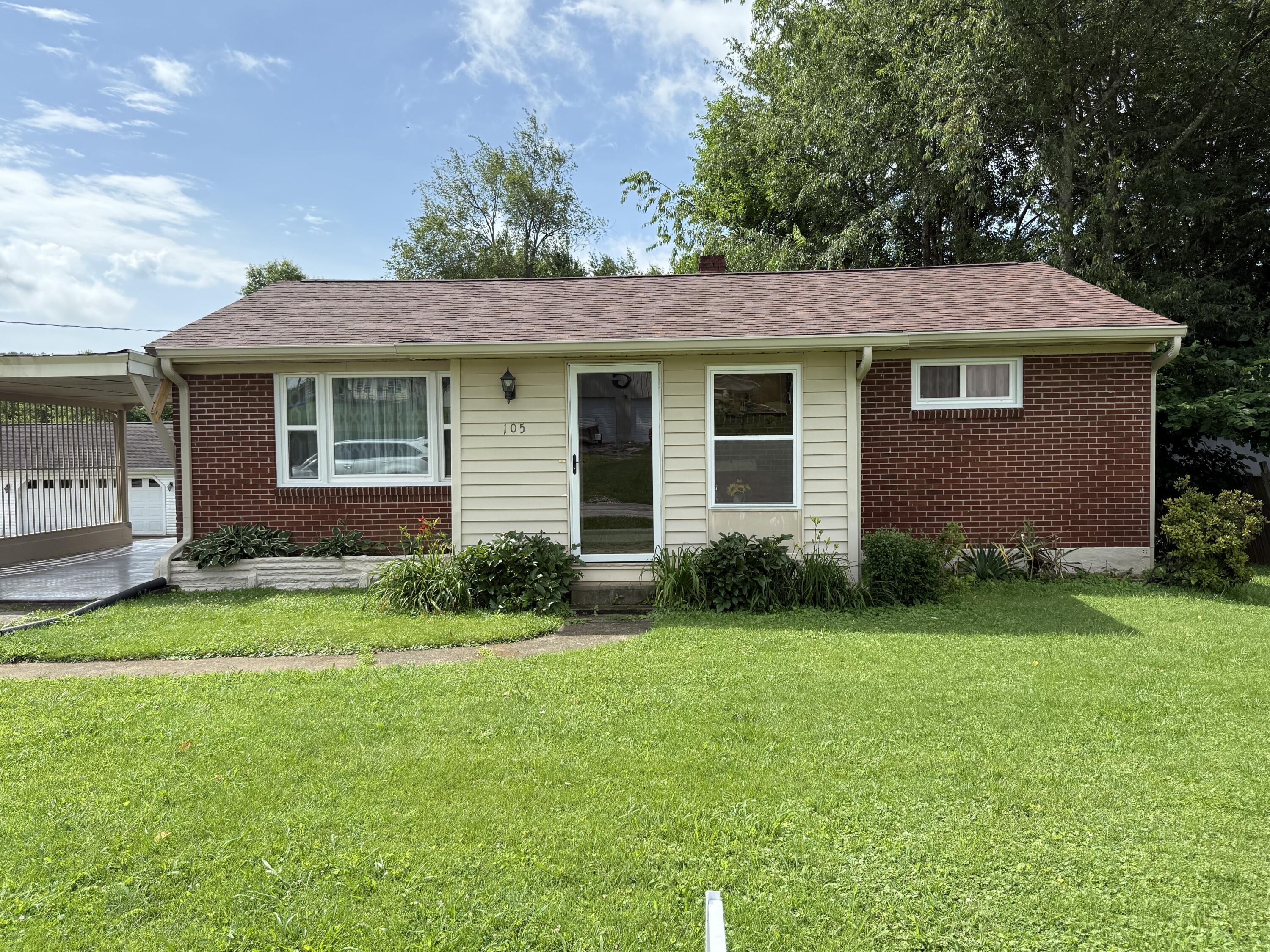 105 Kentucky Avenue Property Photo 1