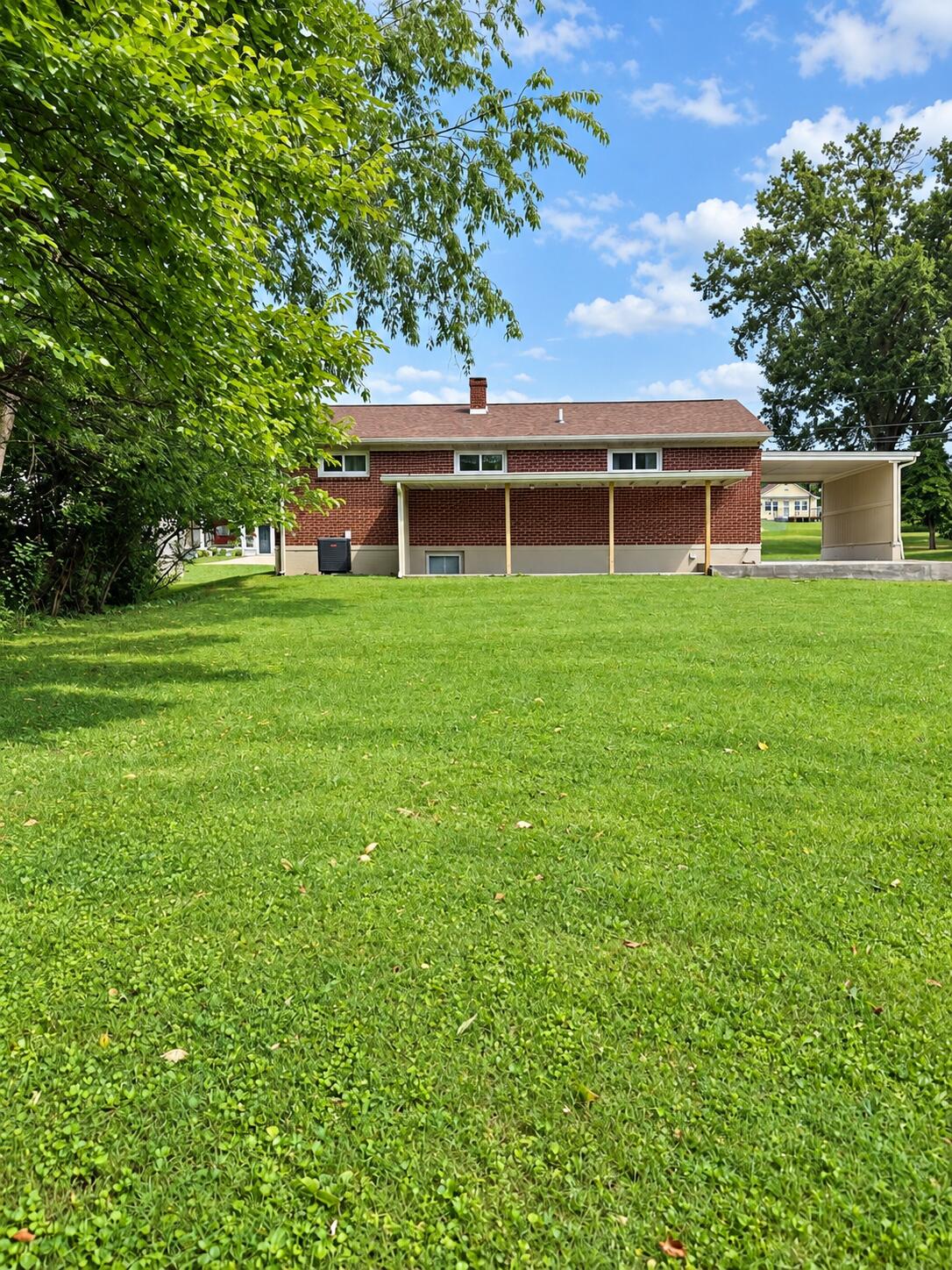 105 Kentucky Avenue Property Photo 2